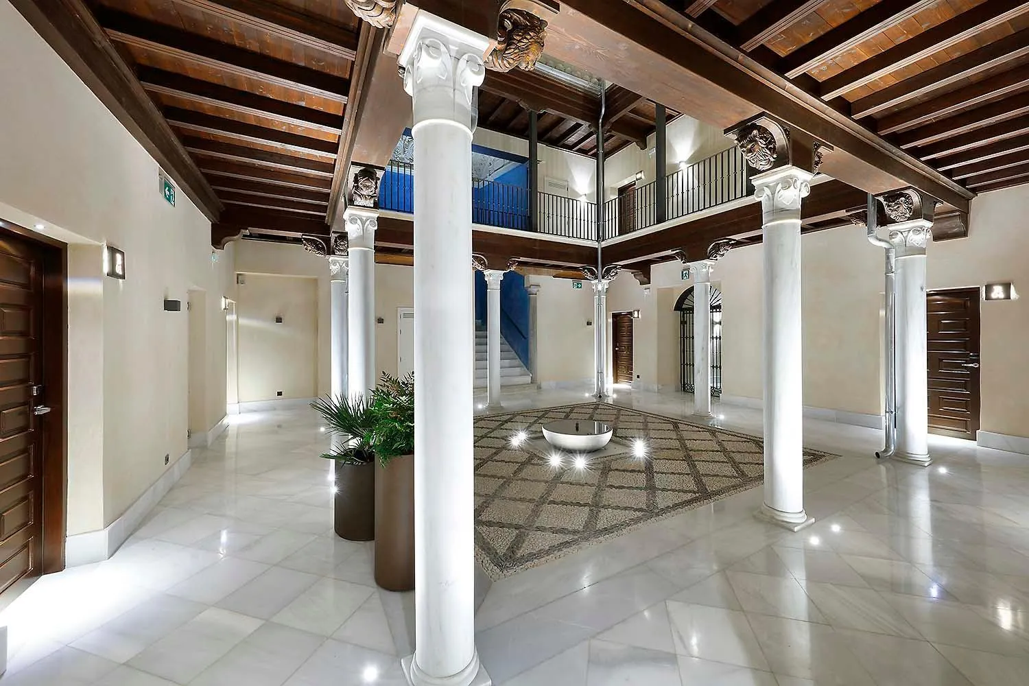 Patio in Áurea Catedral by Eurostars Hotel Company