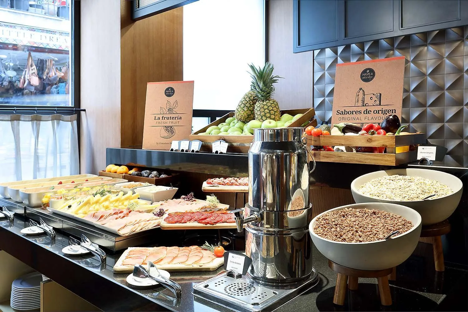 Buffet breakfast in Áurea Catedral by Eurostars Hotel Company