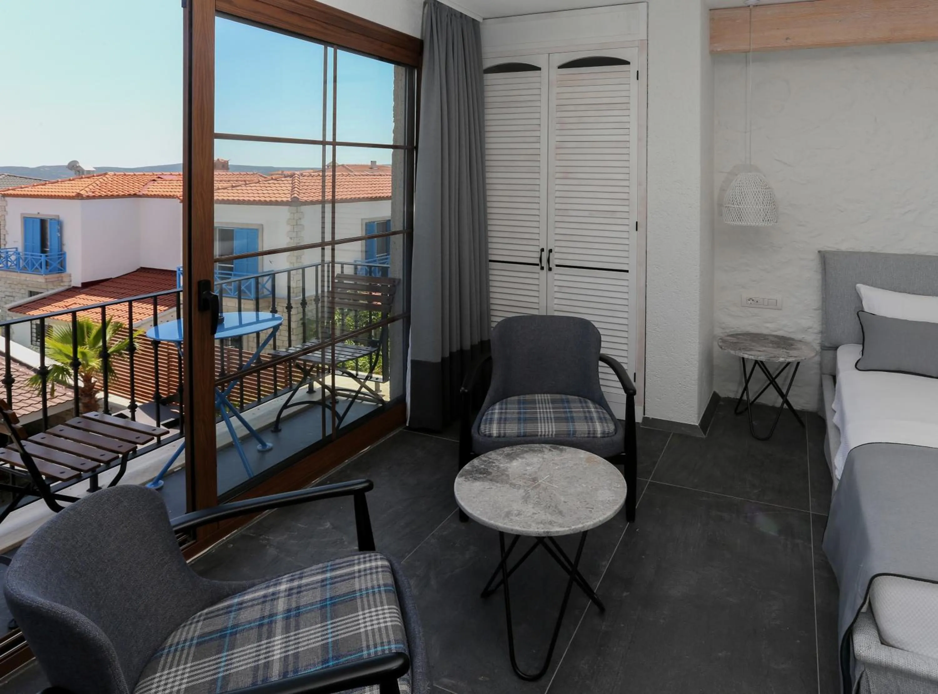 Balcony/Terrace in Avalon Boutique Hotel & Suites