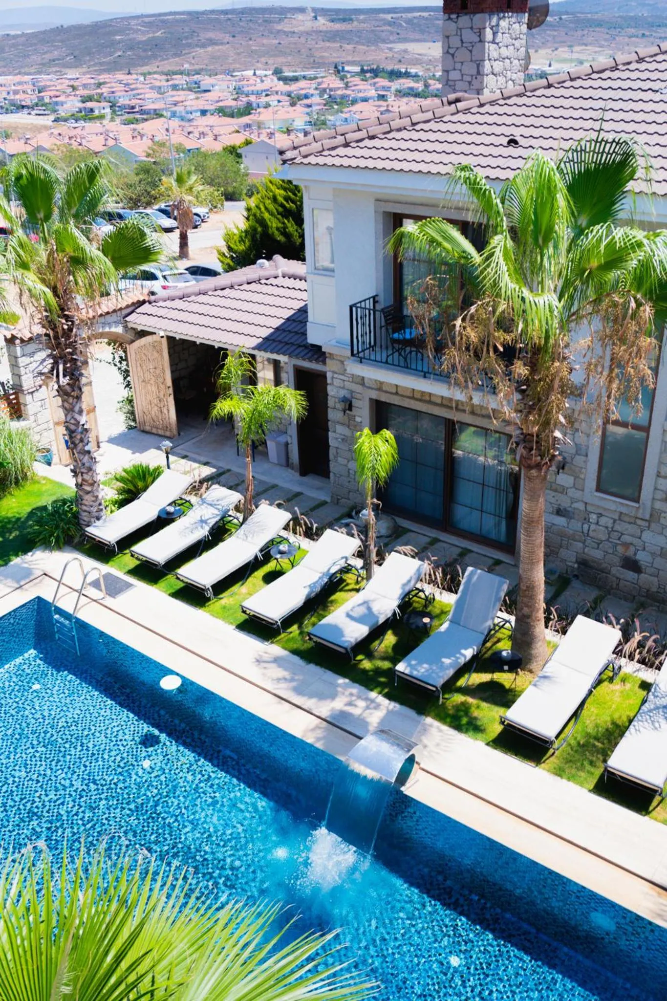 Avalon Boutique Hotel & Suites