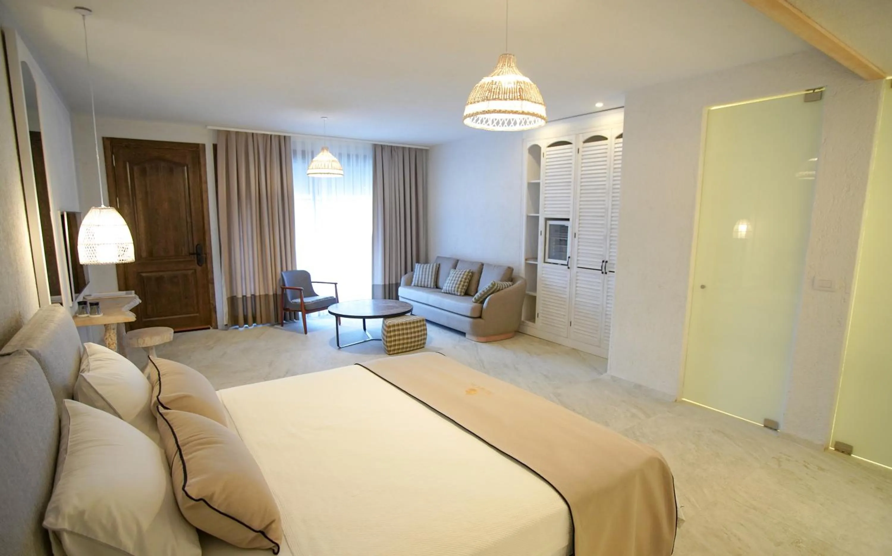 Avalon Boutique Hotel & Suites