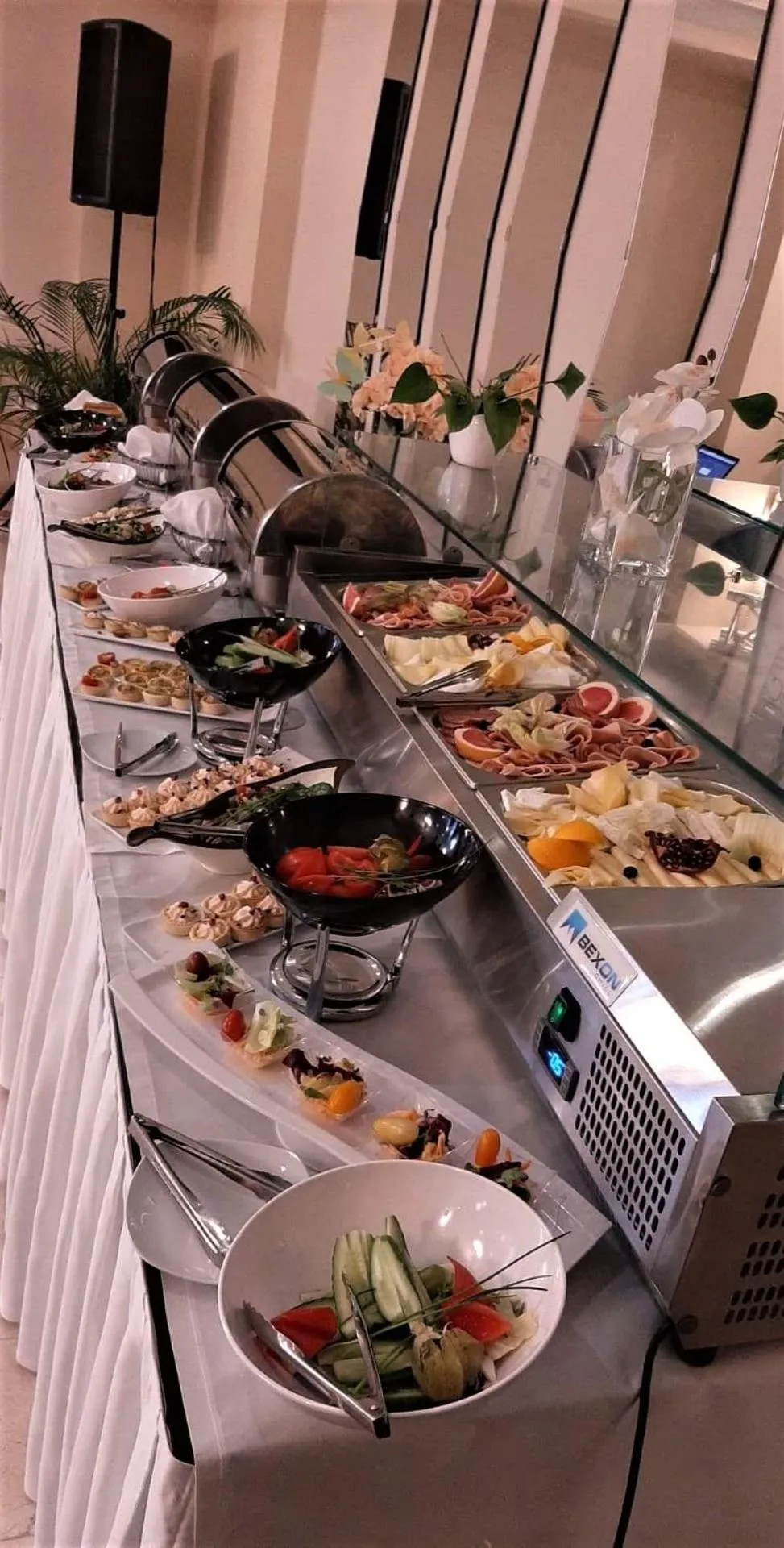 Breakfast in Hotel Afrodita -Valenii De Munte