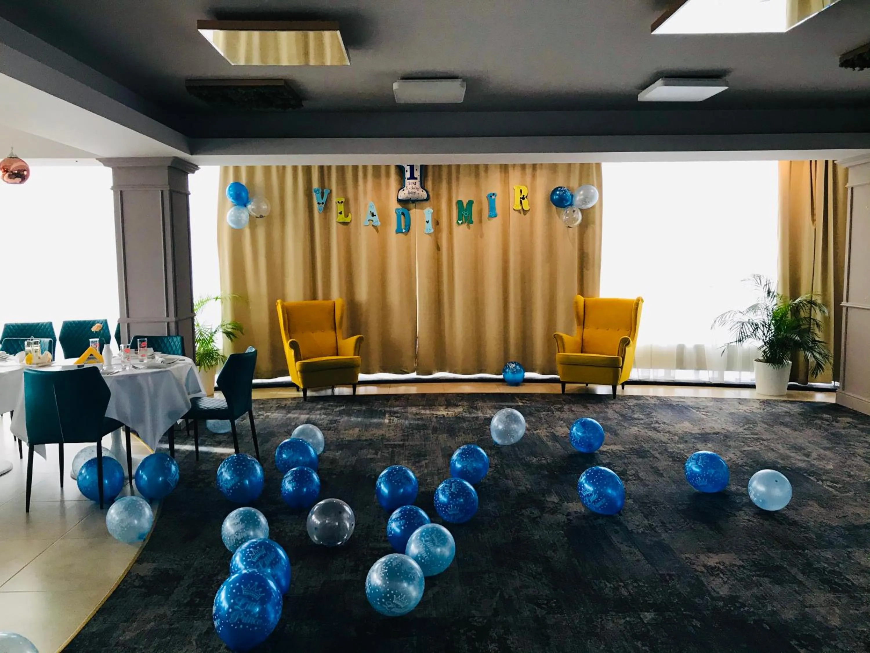 Lounge or bar in Hotel Afrodita -Valenii De Munte