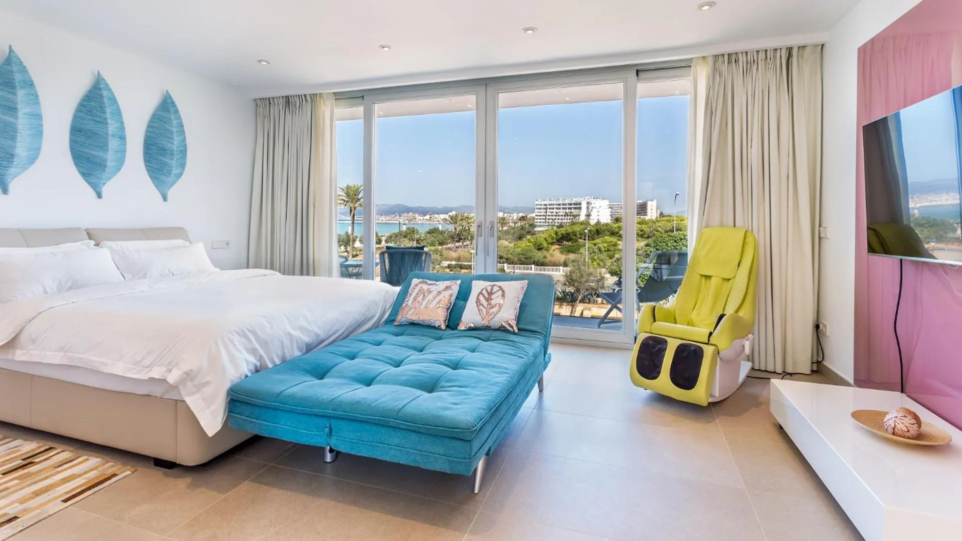 Bed in The Hype Beachhouse