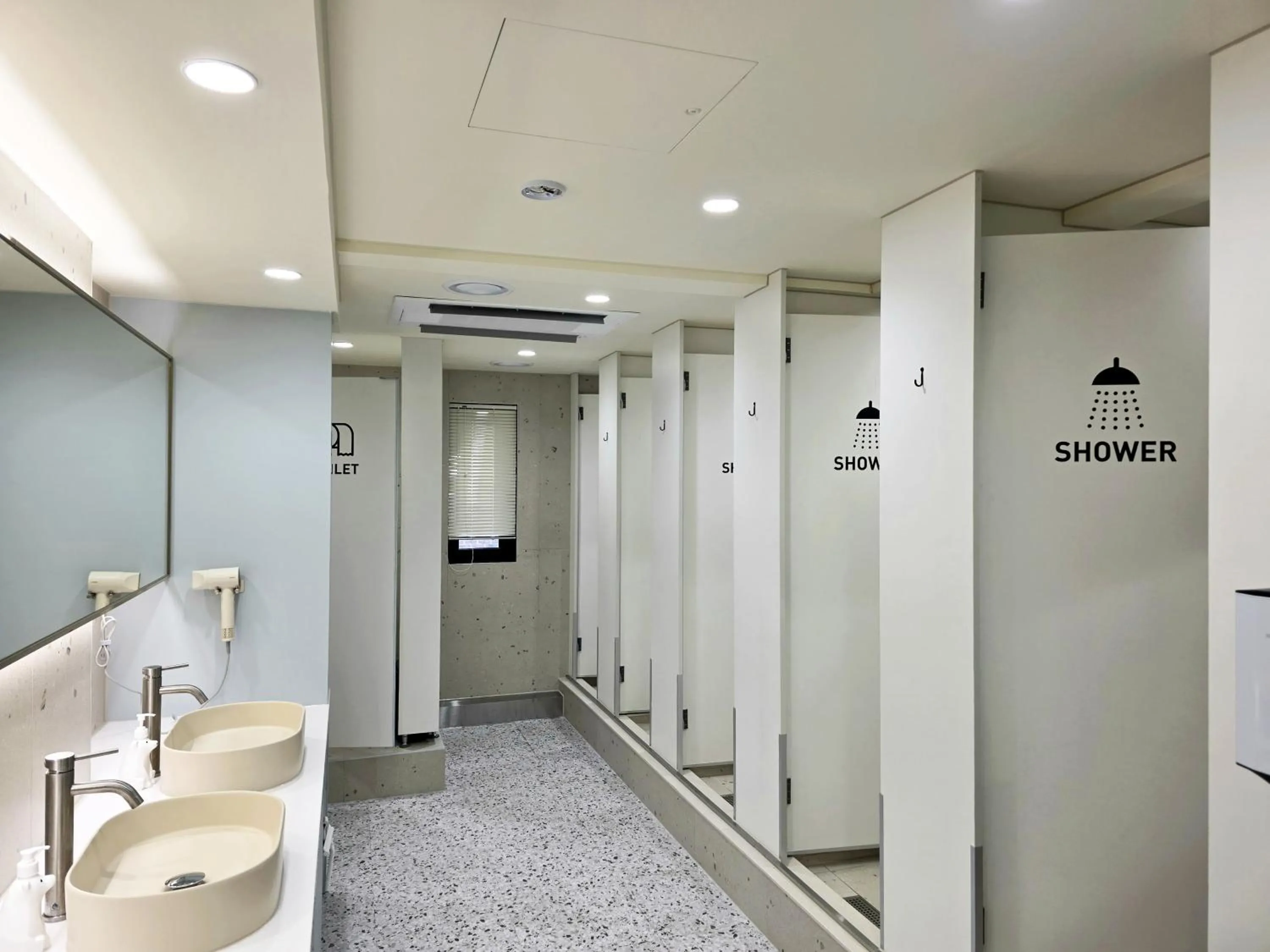 Shower in The Cube Hotel