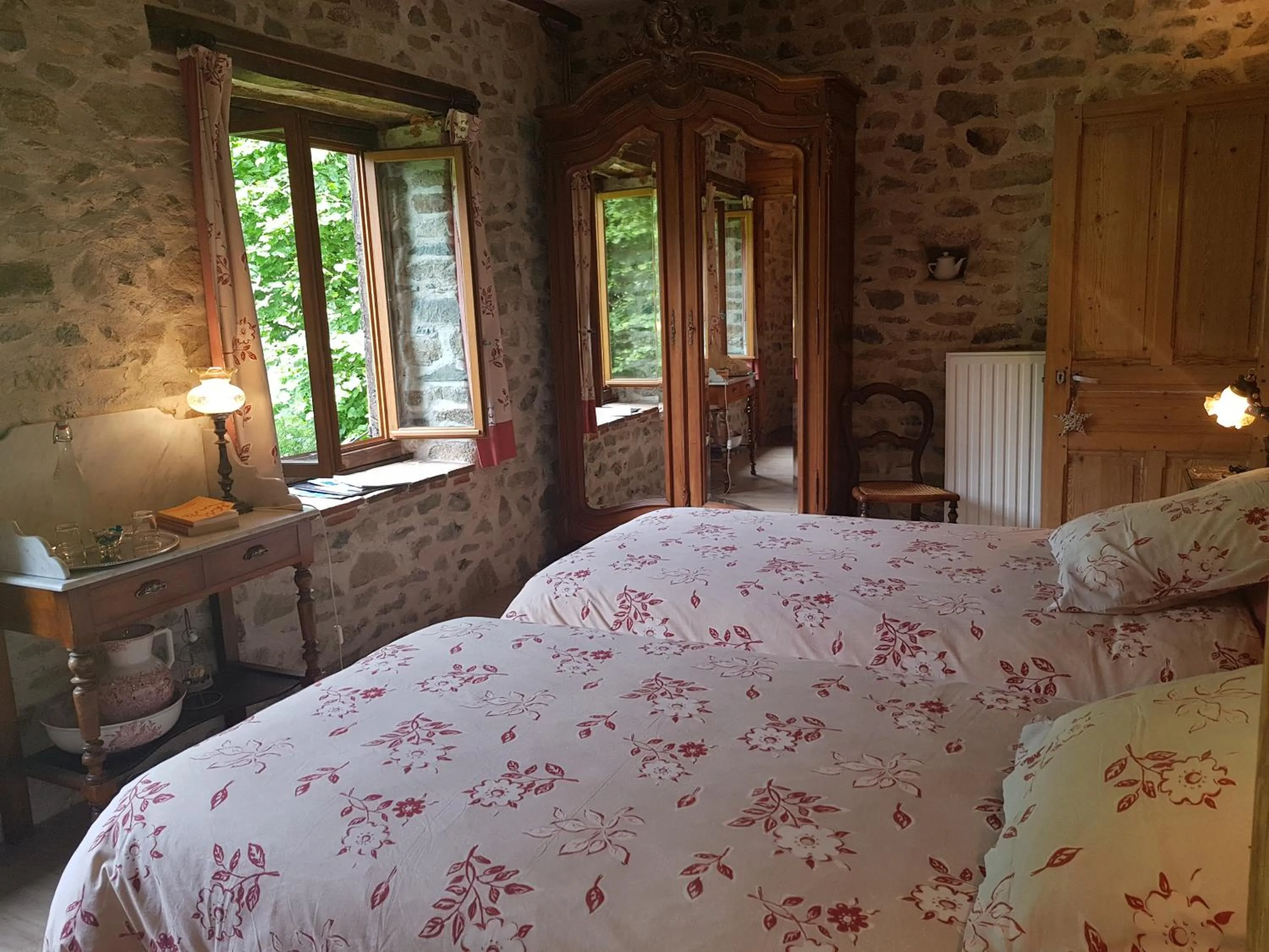 Bed in Chambres et Table d'hôtes Il Fut Un Temps...