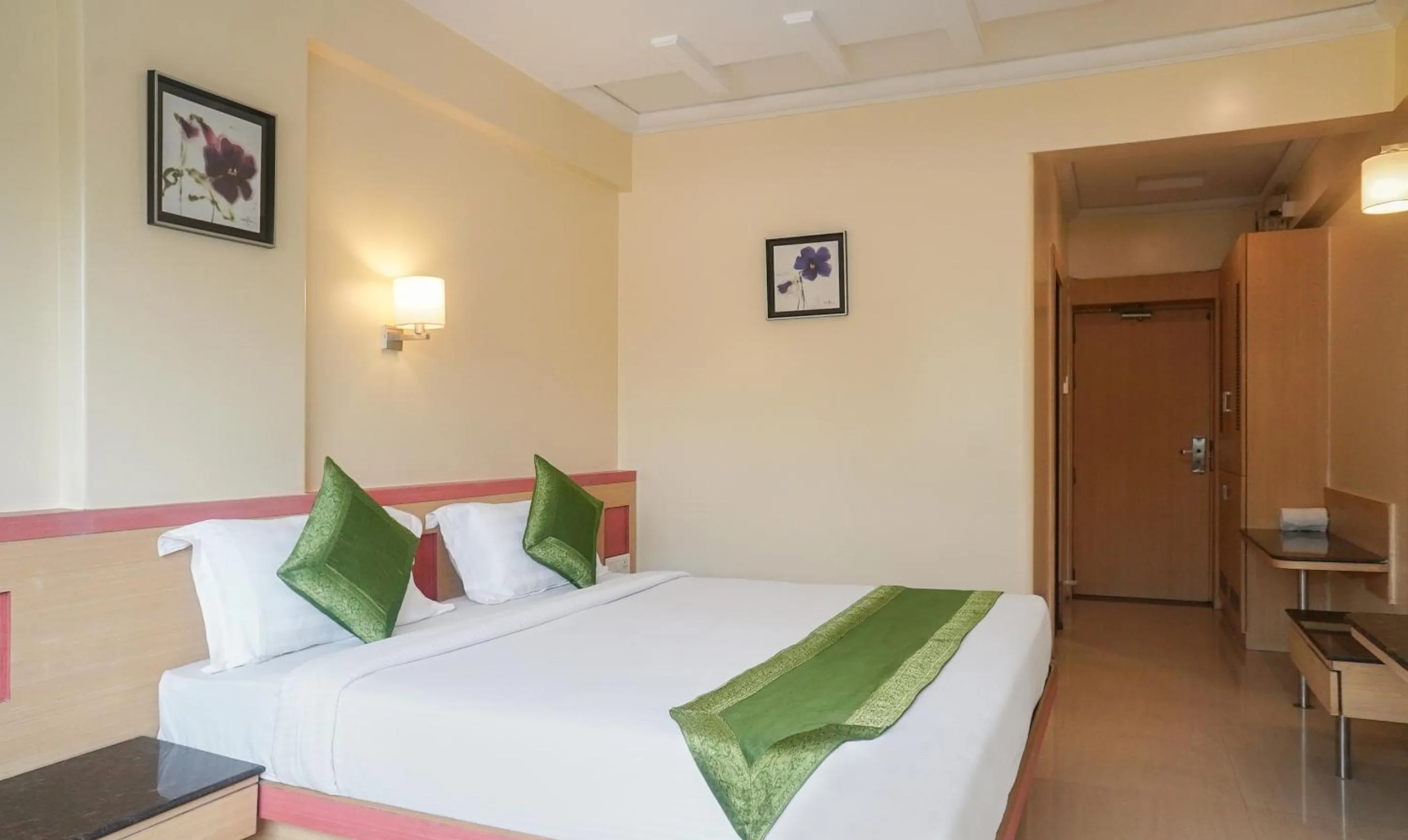 Bed in Treebo Brahma Regency