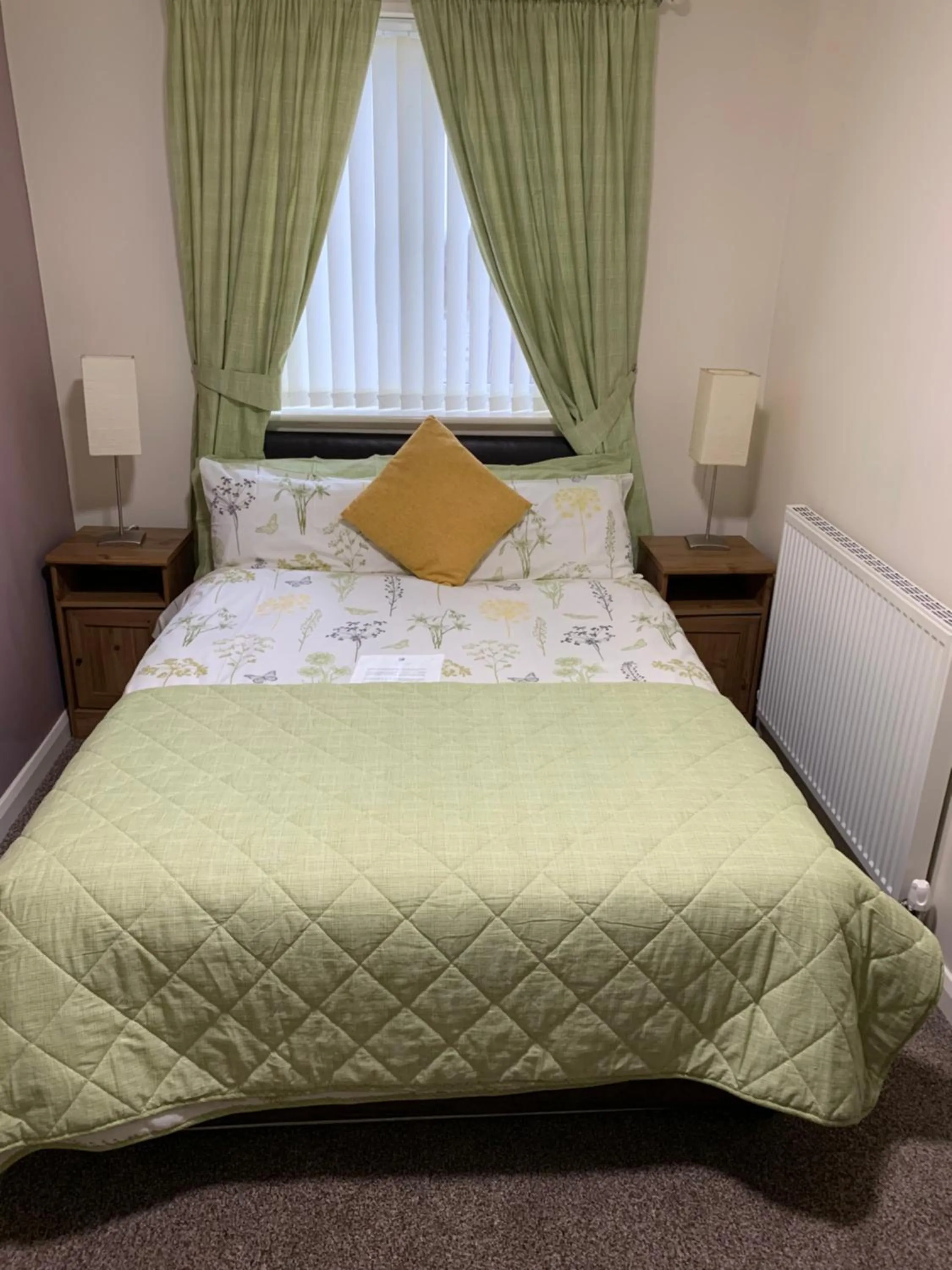 Bed in Redbeck Motel