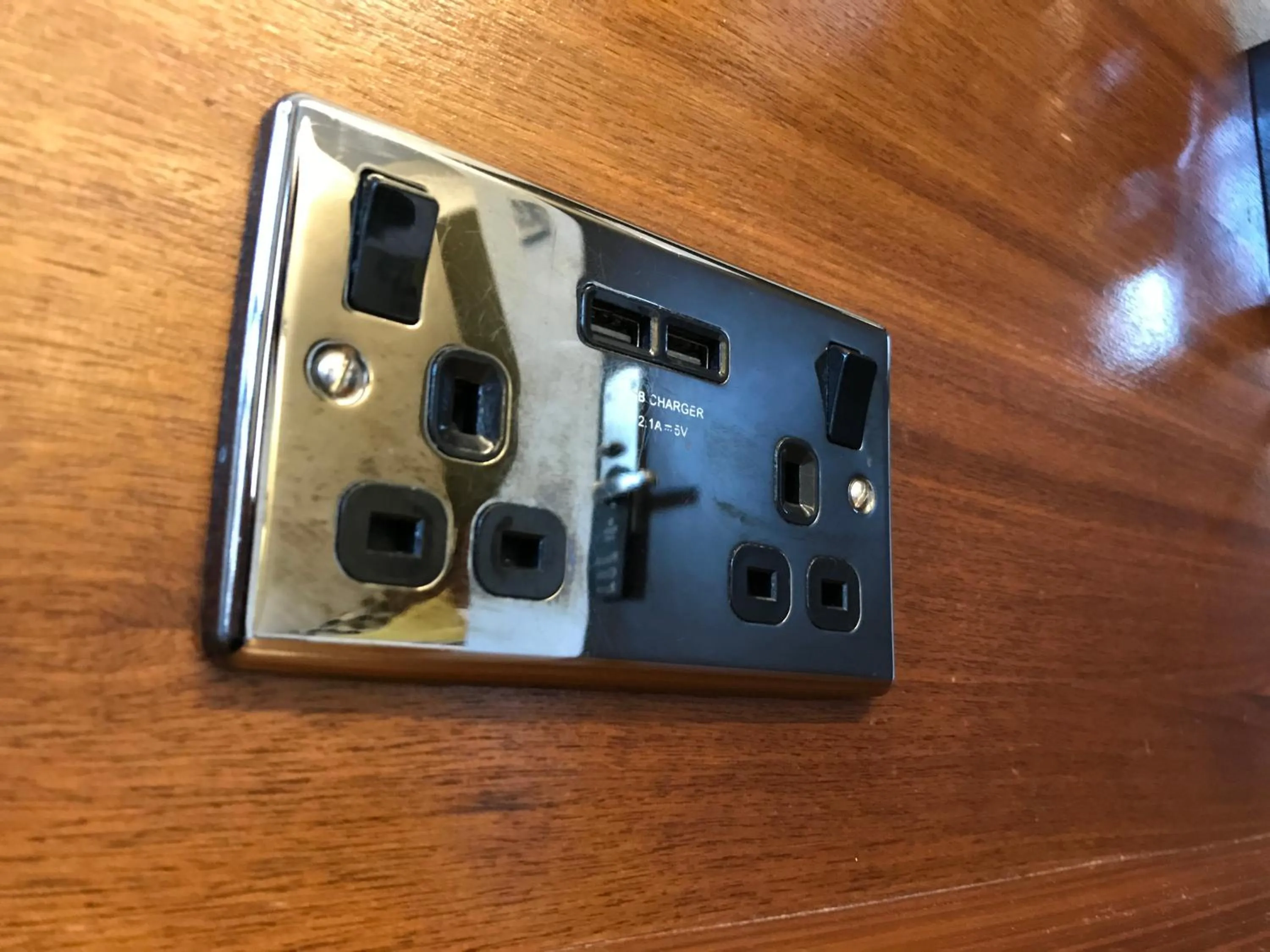 TV and multimedia in Chester Hotel