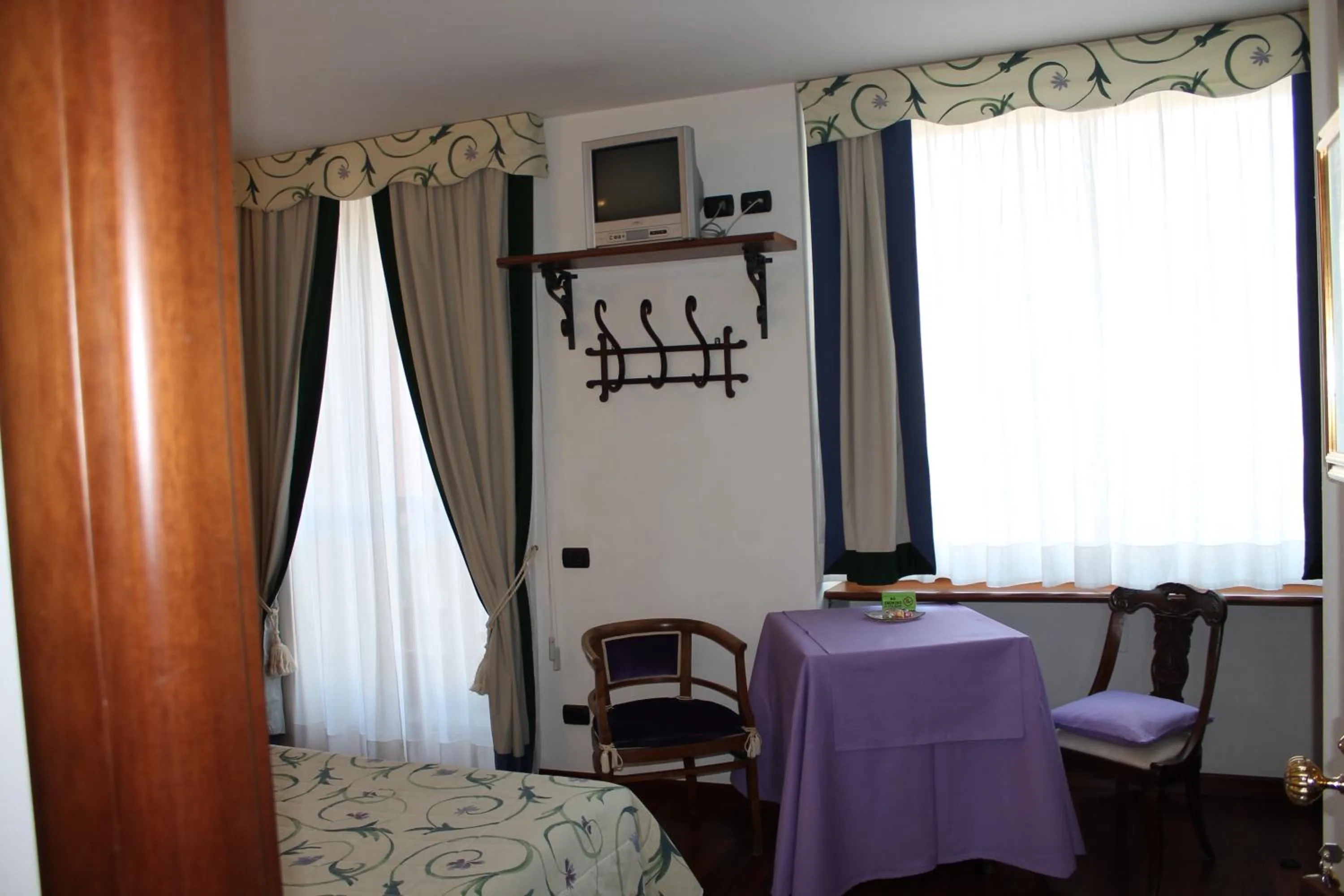 Decorative detail in Hotel Centrale Bellagio