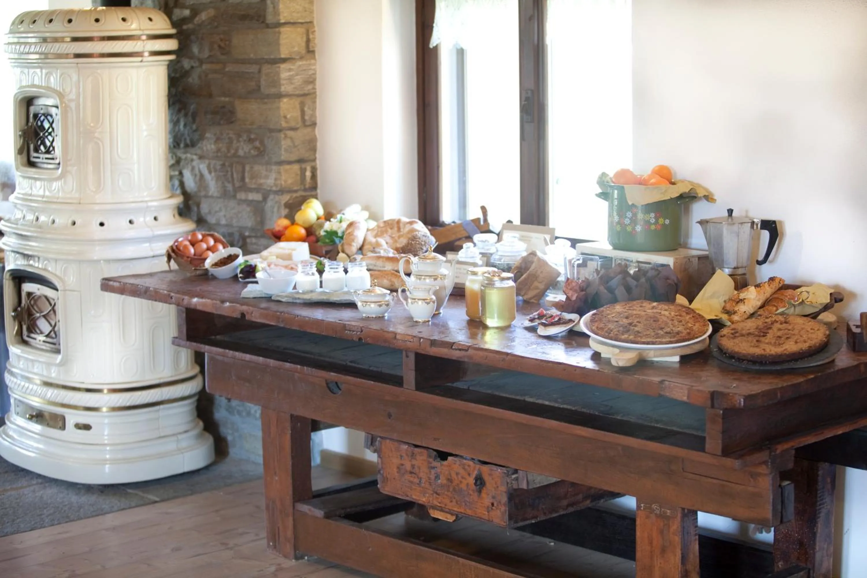 Restaurant/places to eat in Cascina Borgofrancone