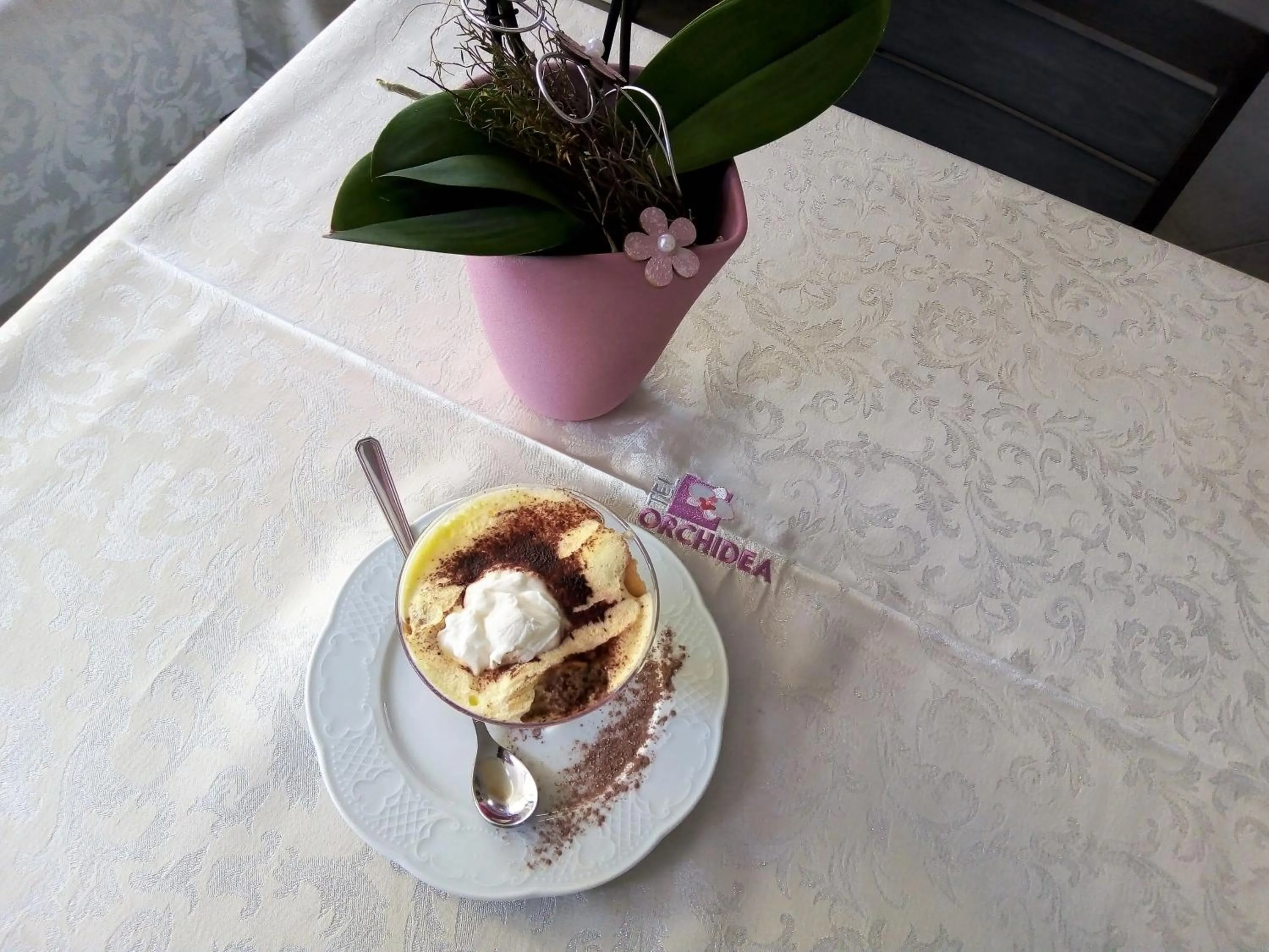 Restaurant/places to eat in Hotel Orchidea