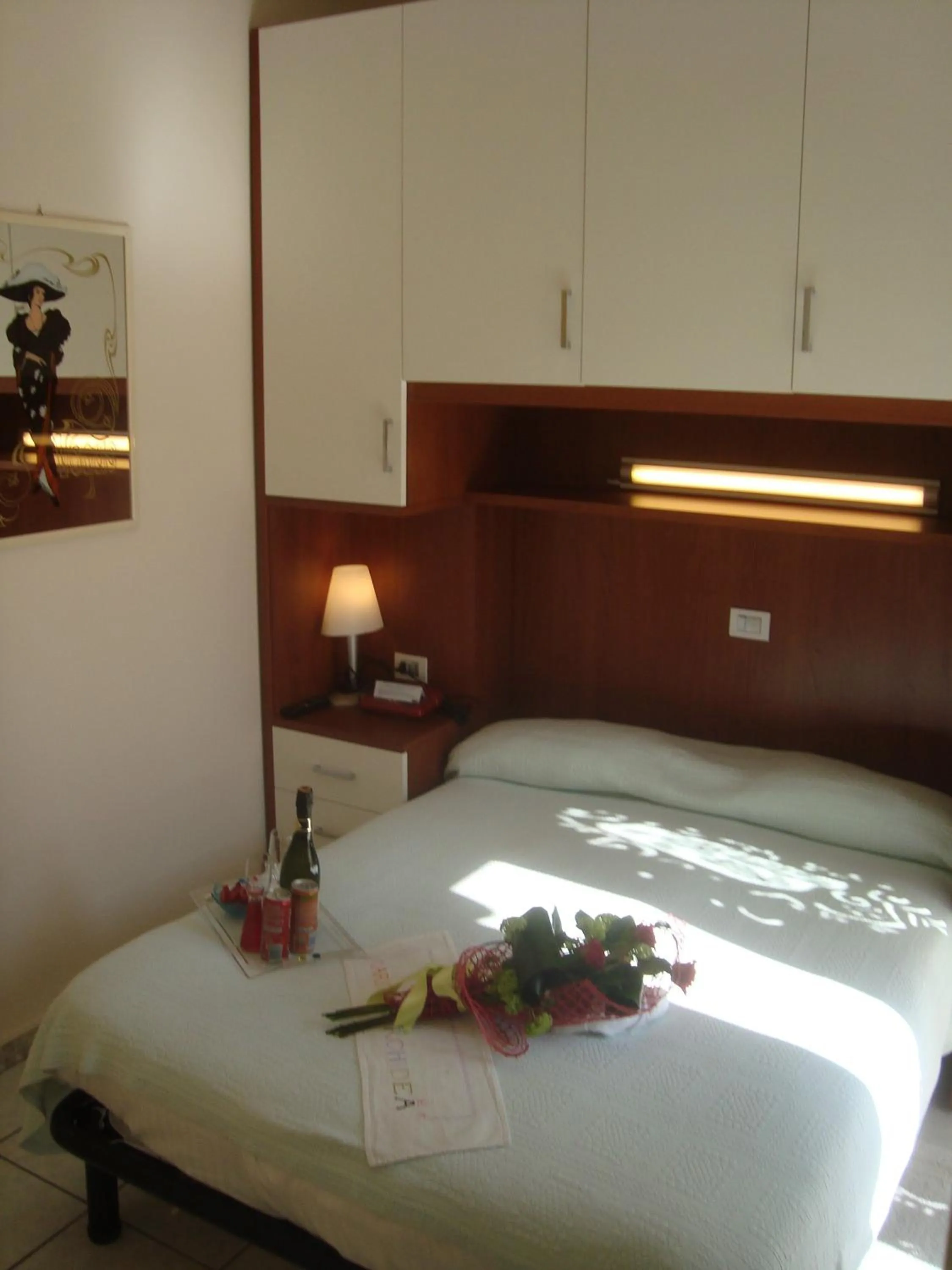 Bedroom, Bed in Hotel Orchidea