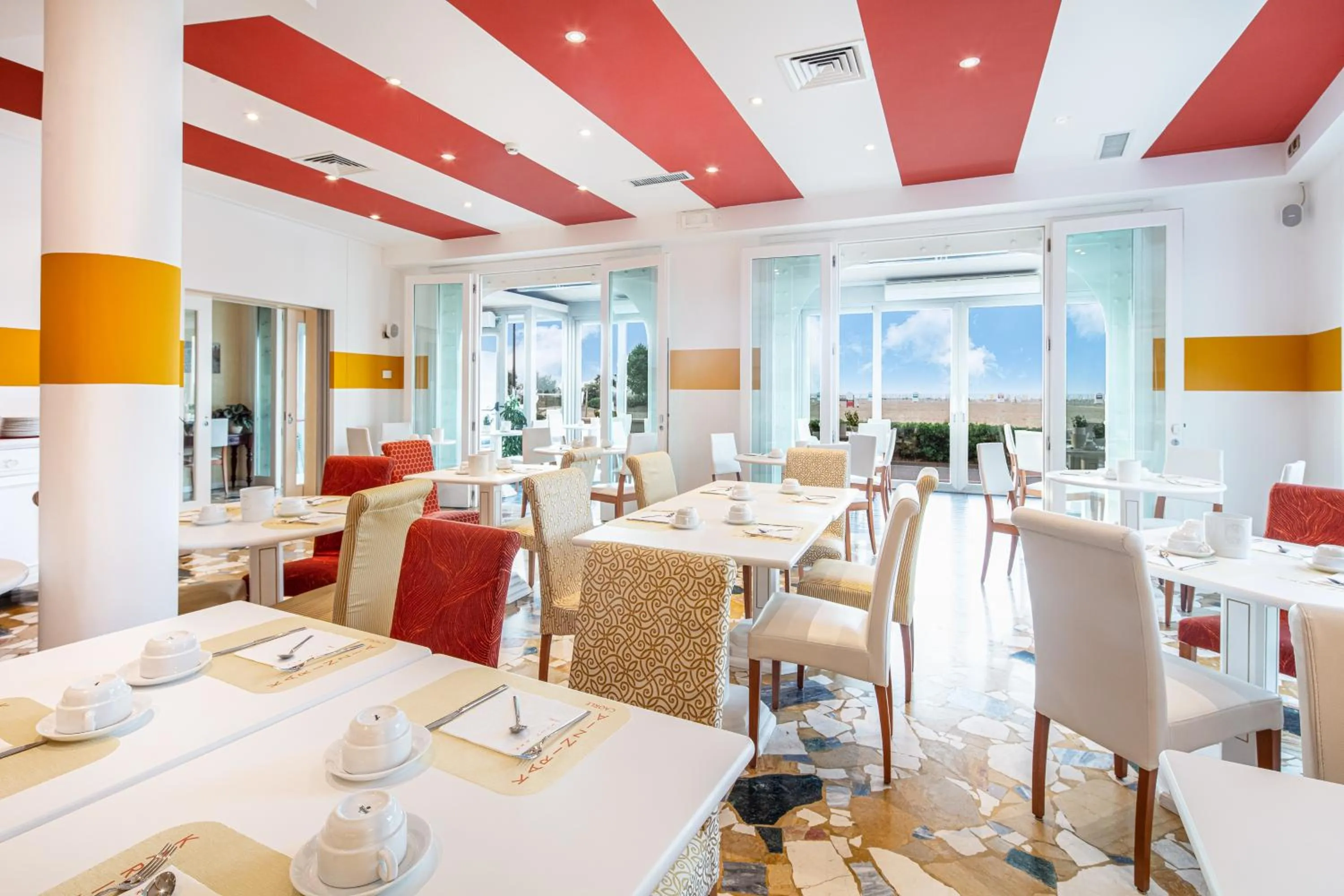 Breakfast in Hotel Karinzia