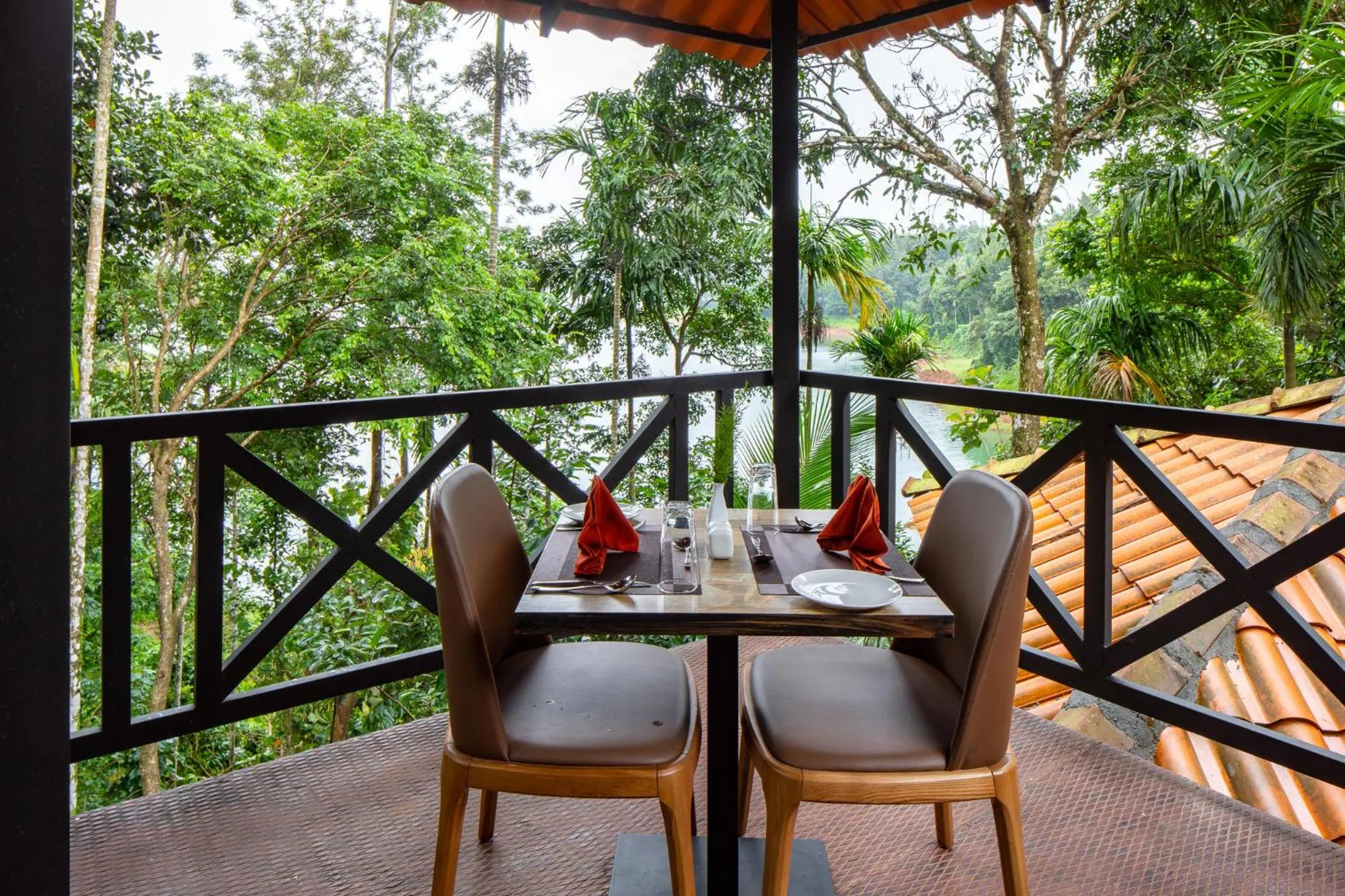 Restaurant/places to eat in The Serenity Resort