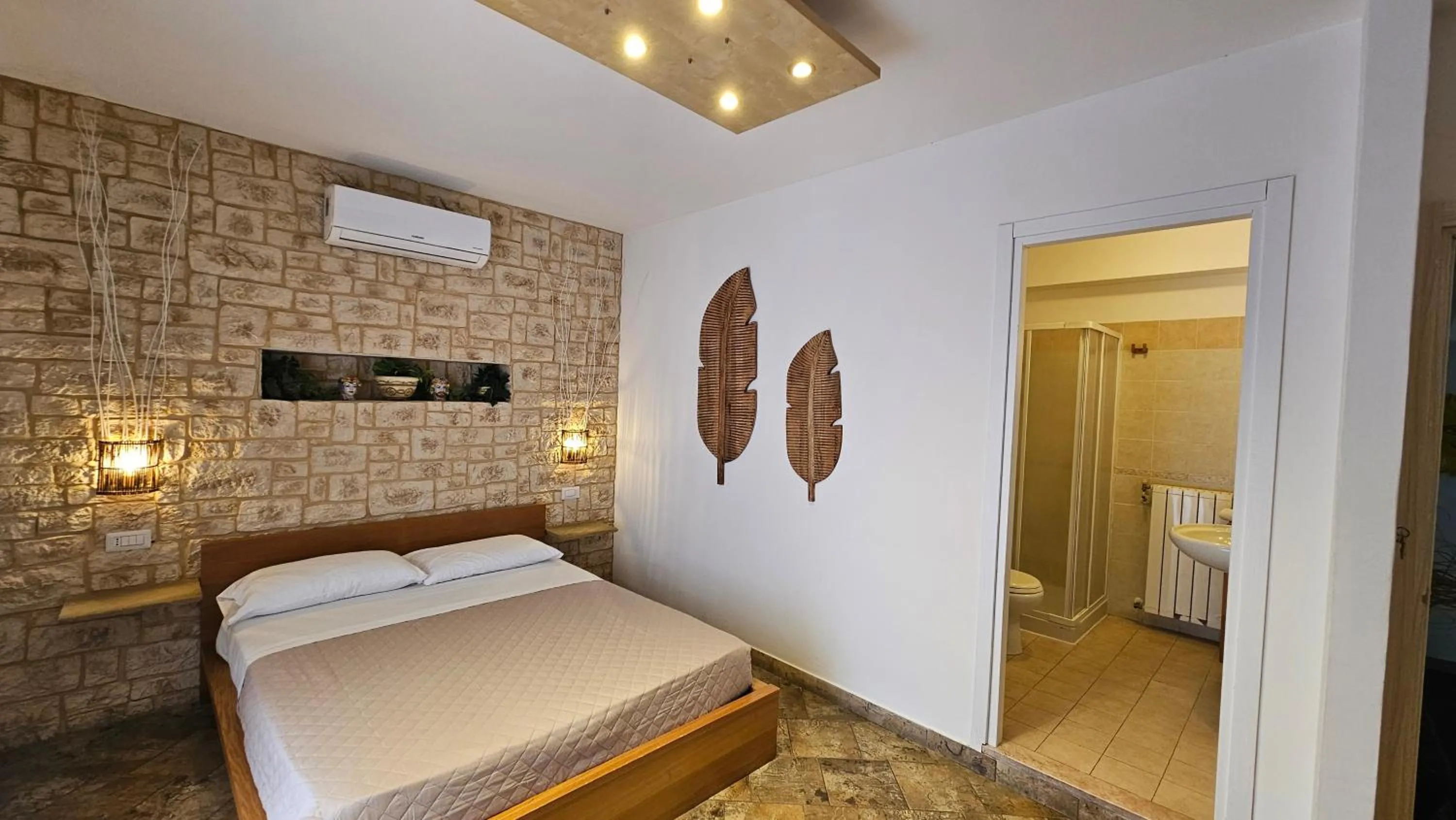 Bathroom, Bed in B&B Triskèles Adult Only