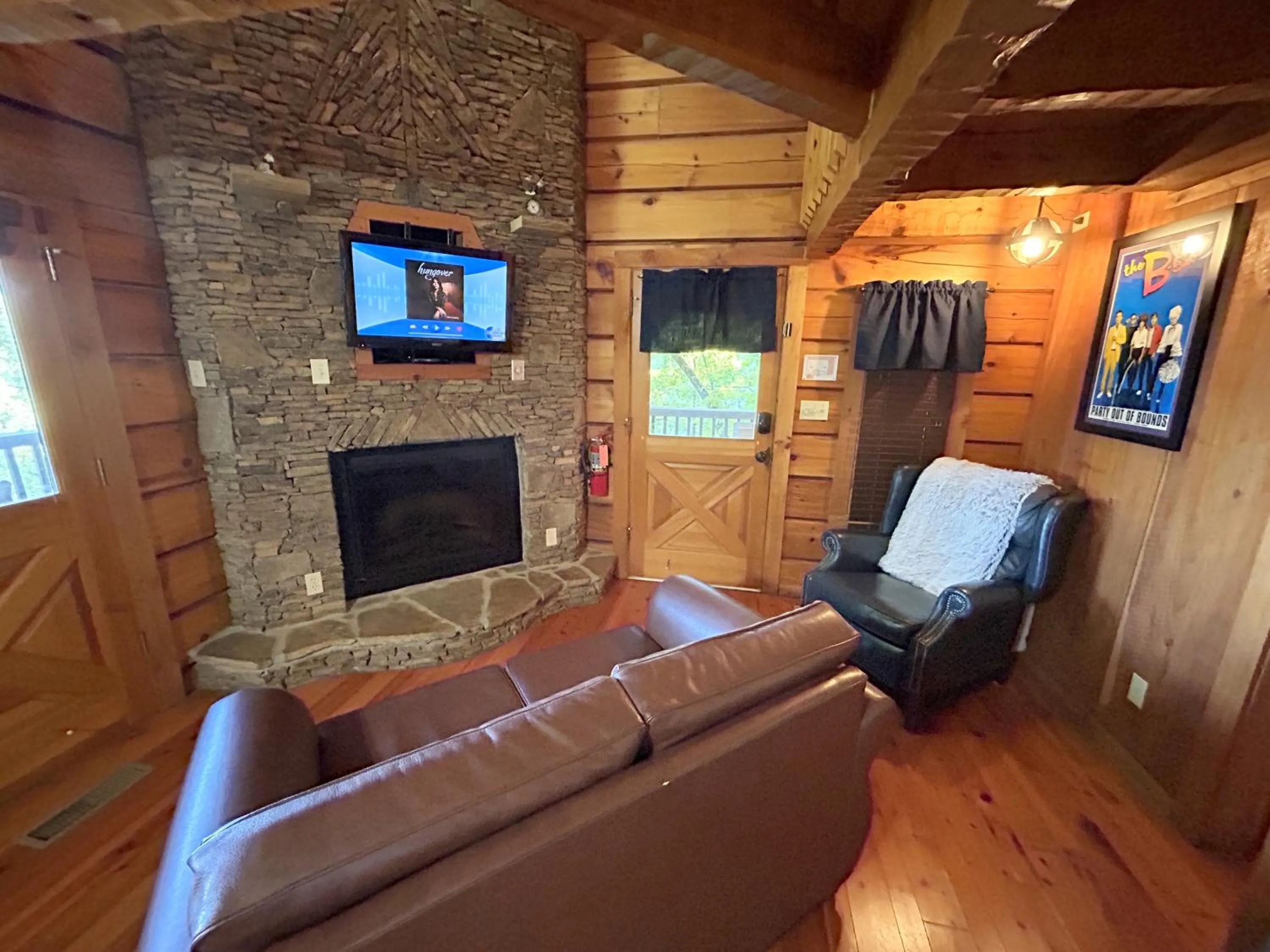 Living room, Bed in Love Shack