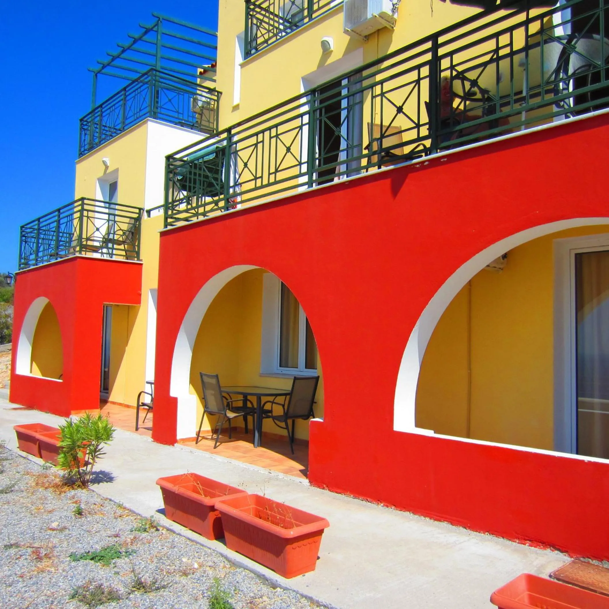 Patio in Saint Catherine Hotel