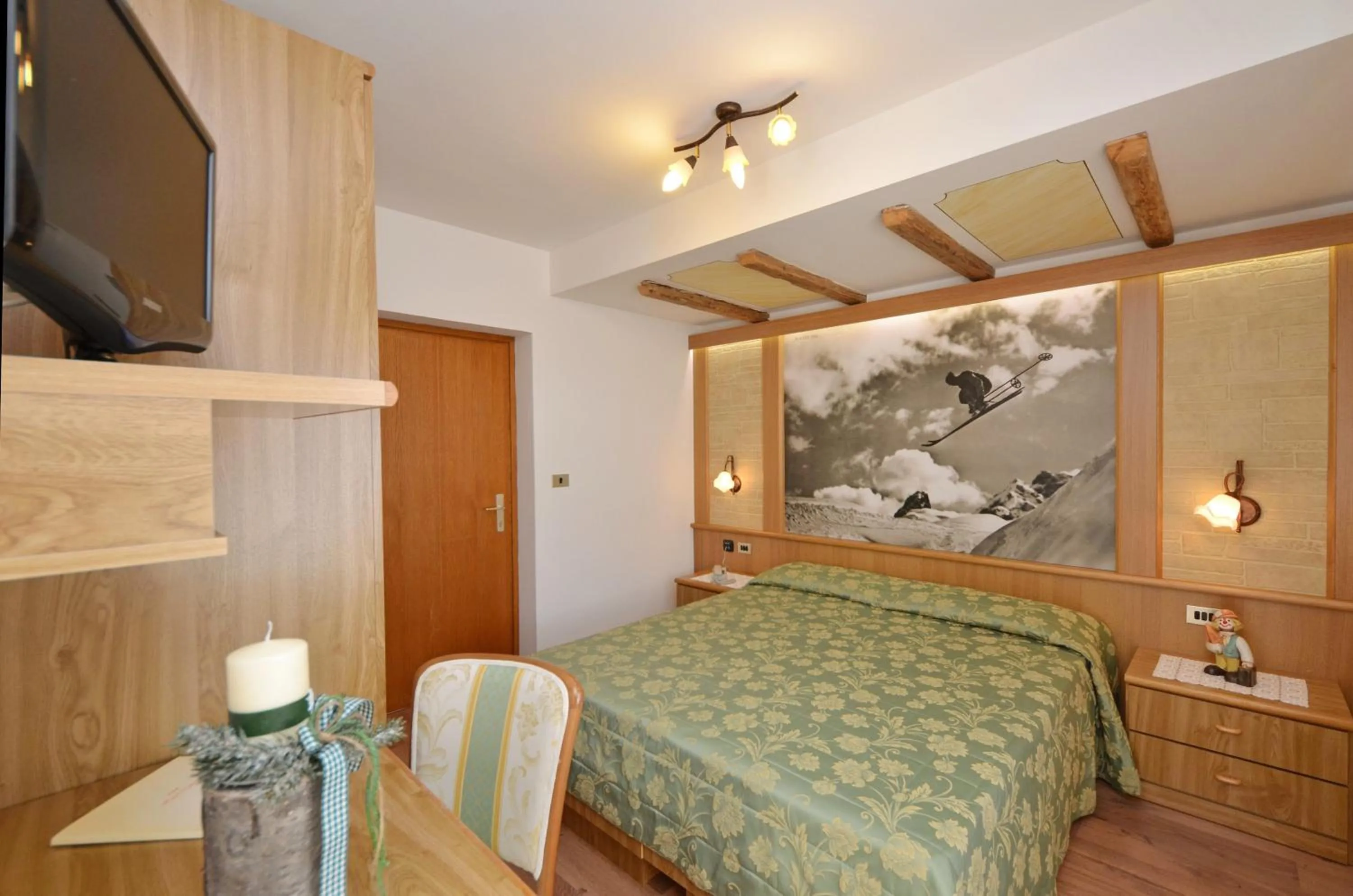 Bedroom, Bed in Hotel Ciampian