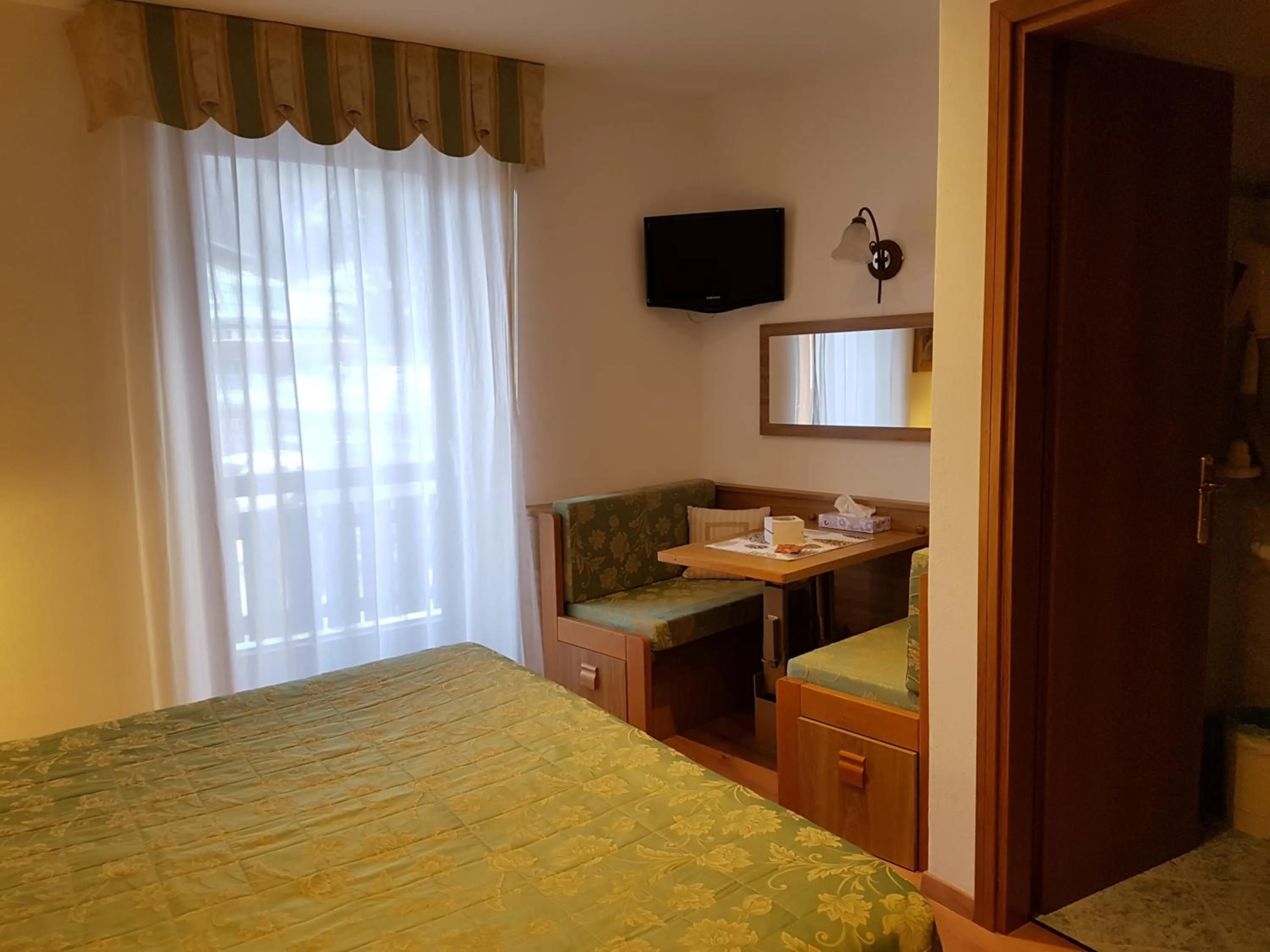 Photo of the whole room, Bed in Hotel Ciampian