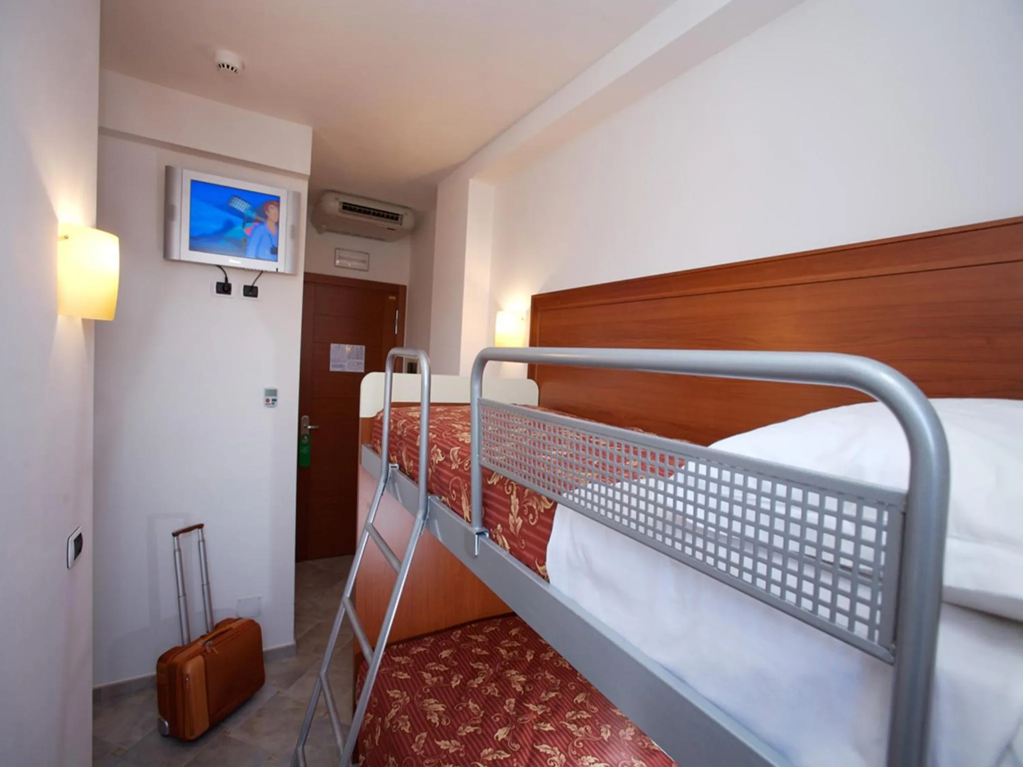 bunk bed in Hotel Boracay