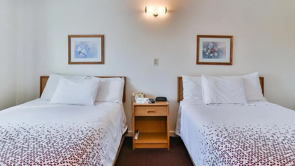 Bedroom, Bed in The Saco Motel