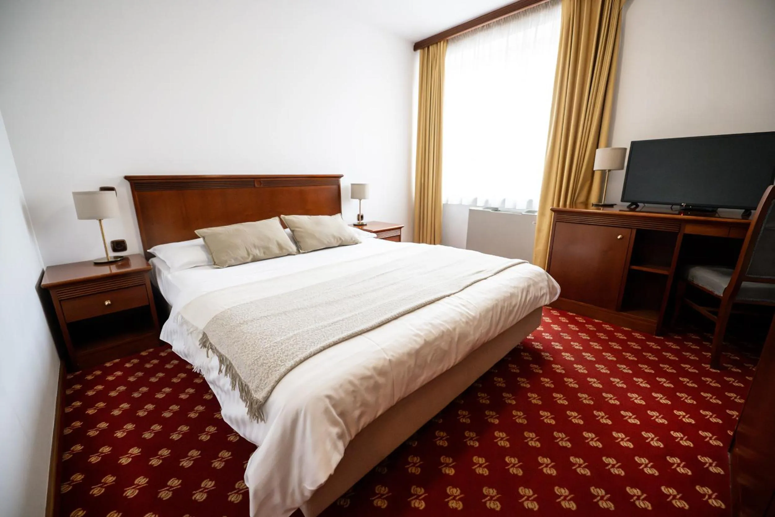 Photo of the whole room, Bed in Hotel Zvezda