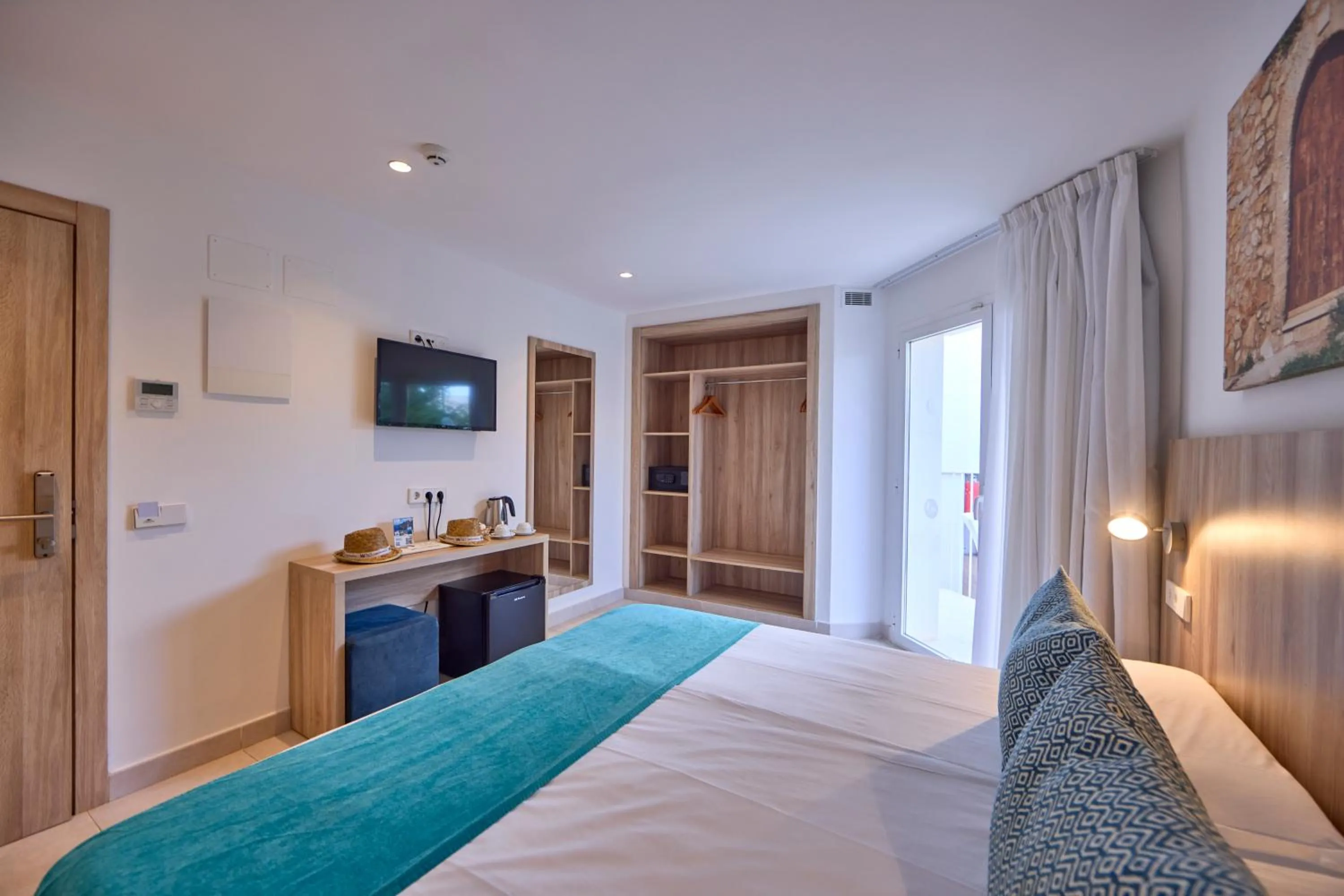 TV and multimedia, Bed in INNER Hotel Rupit "Adults Only"