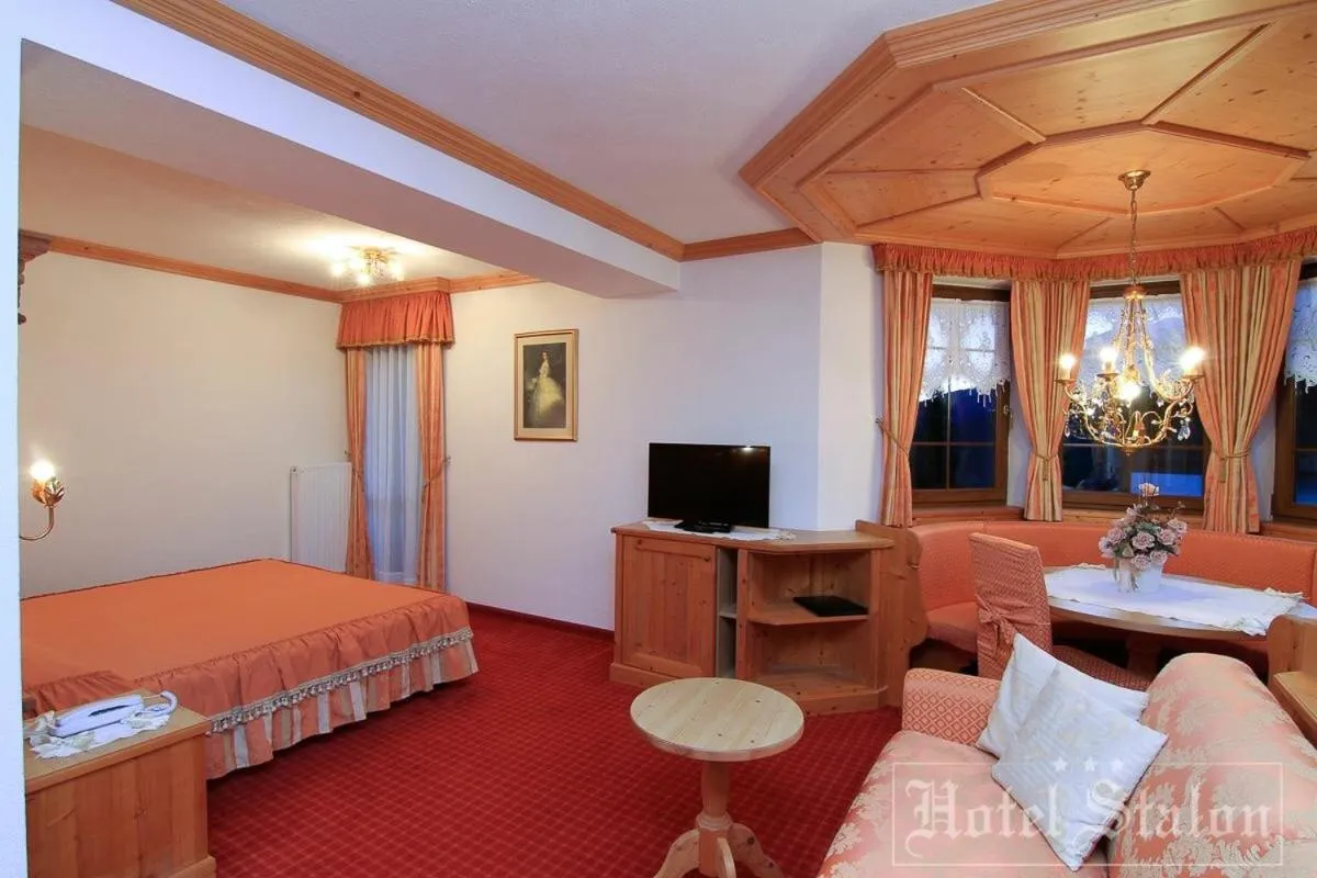 Photo of the whole room, Bed in Hotel Stalon Alpine Chic