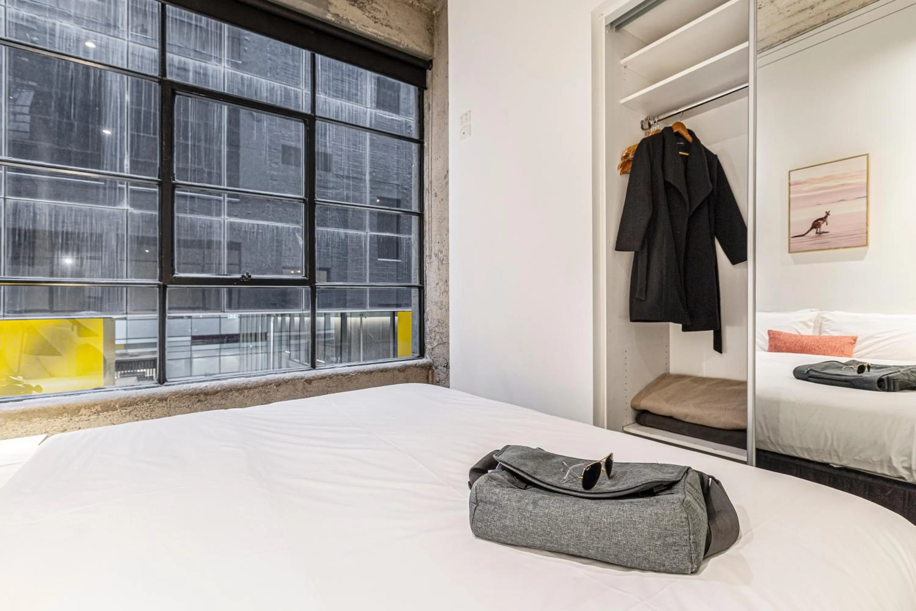 Bed in Punthill Apartment Hotel - Manhattan