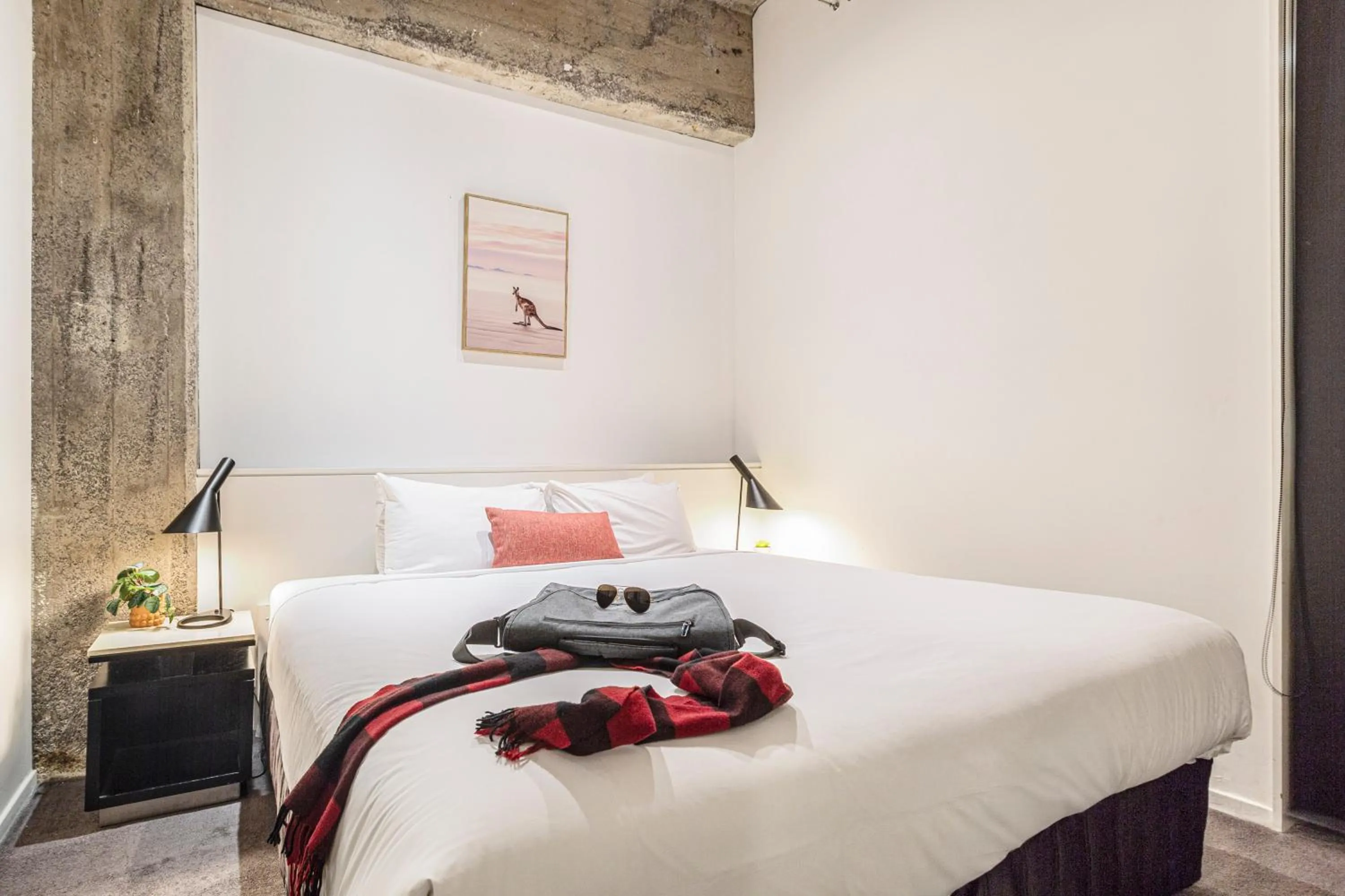 Bed in Punthill Apartment Hotel - Manhattan