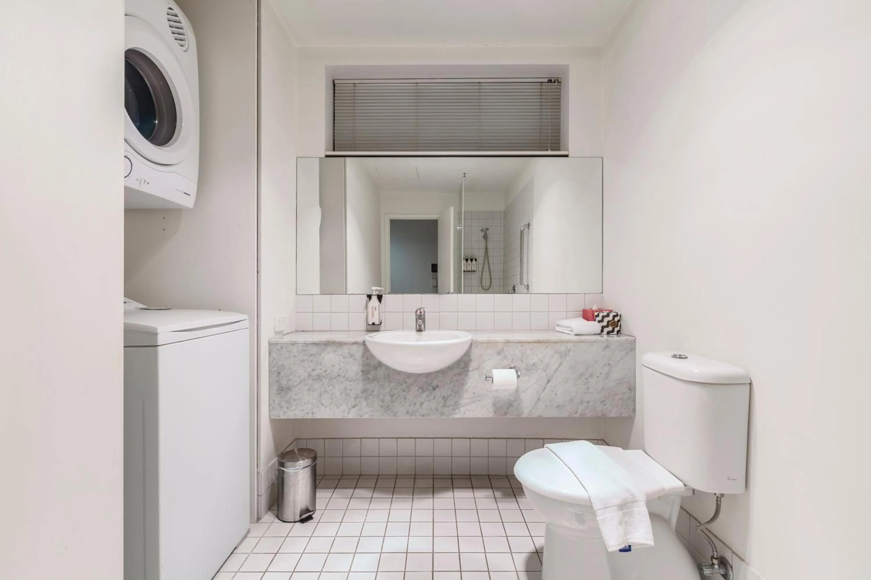 Bathroom in Punthill Apartment Hotel - Manhattan