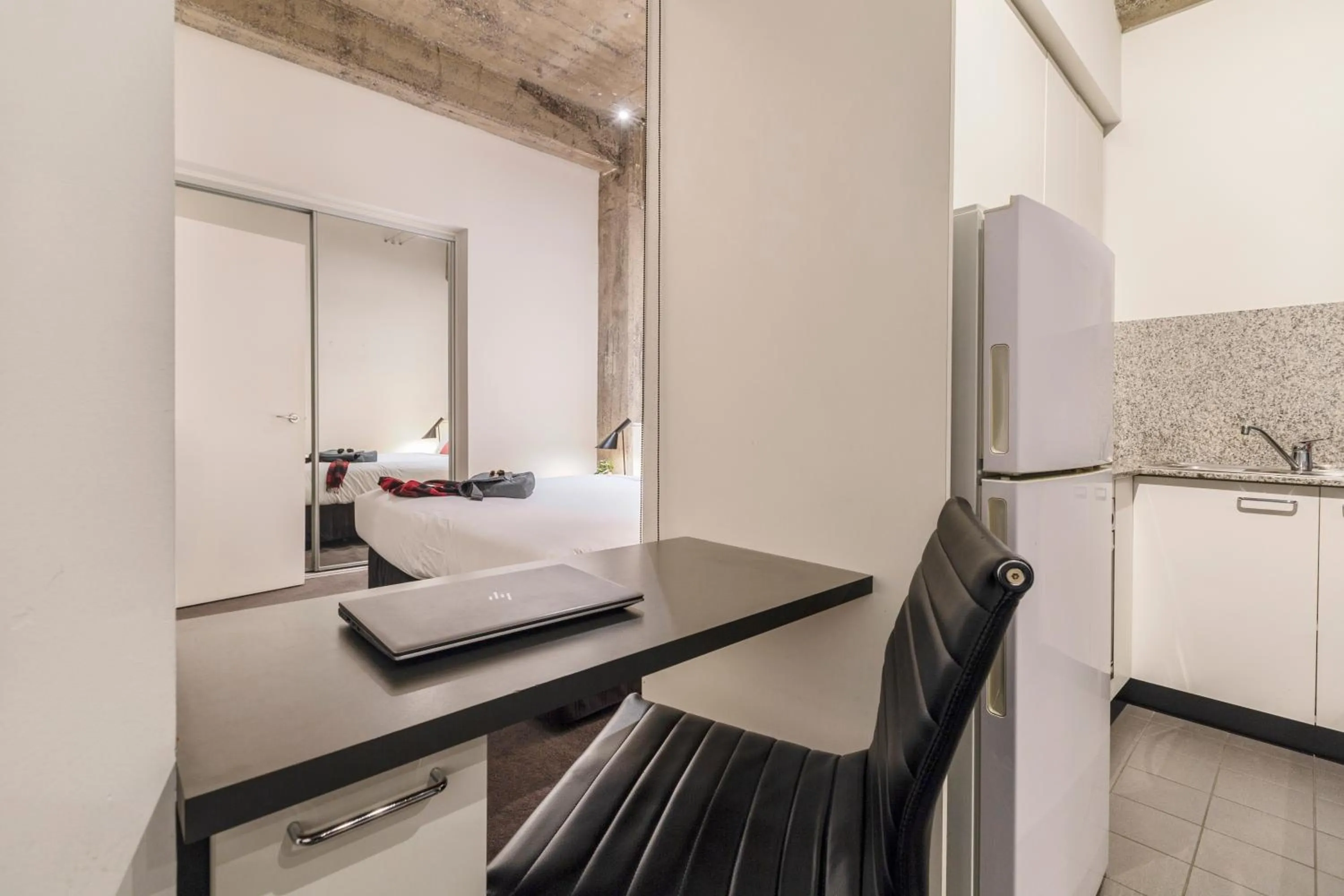 Seating area in Punthill Apartment Hotel - Manhattan