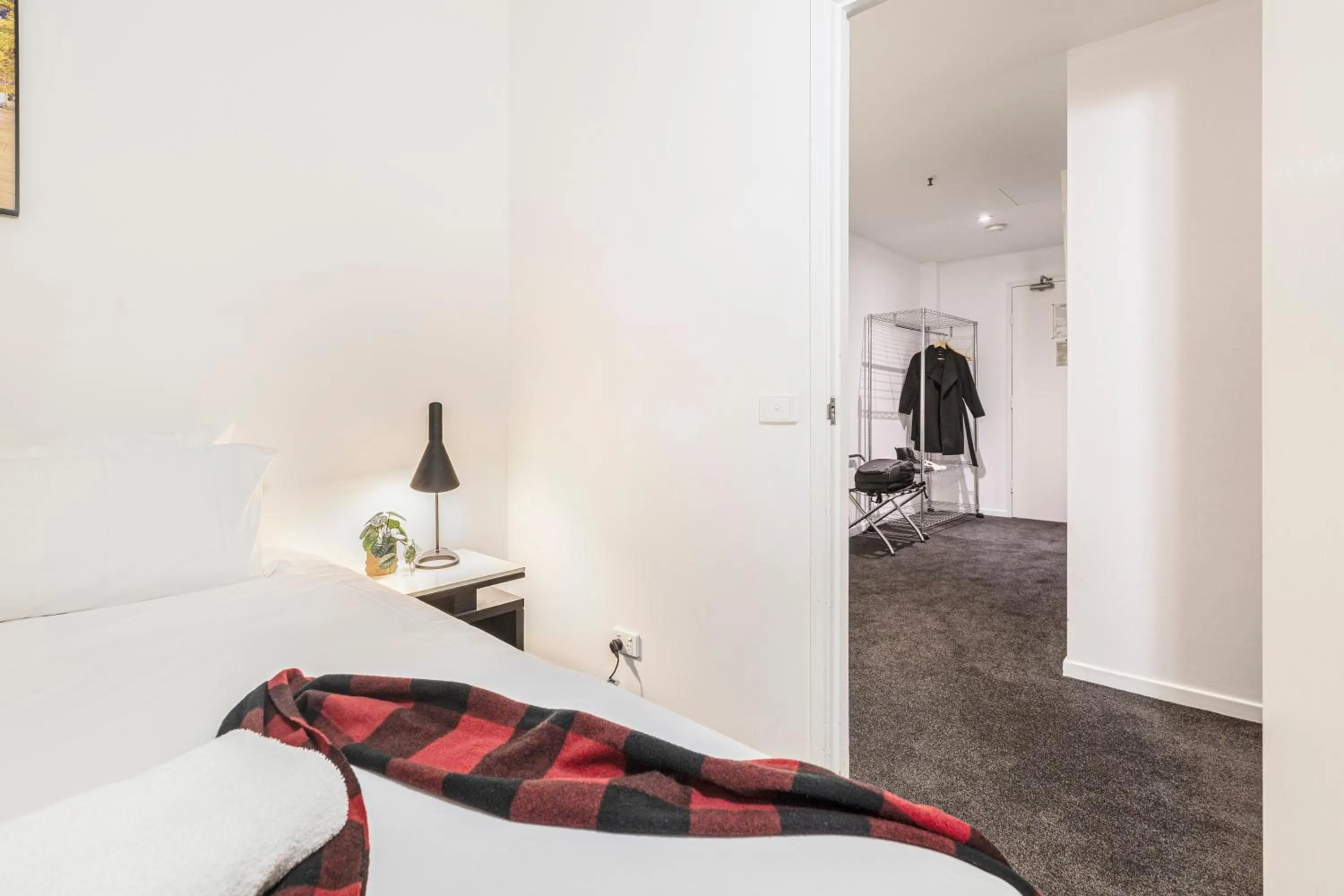 Bed in Punthill Apartment Hotel - Manhattan