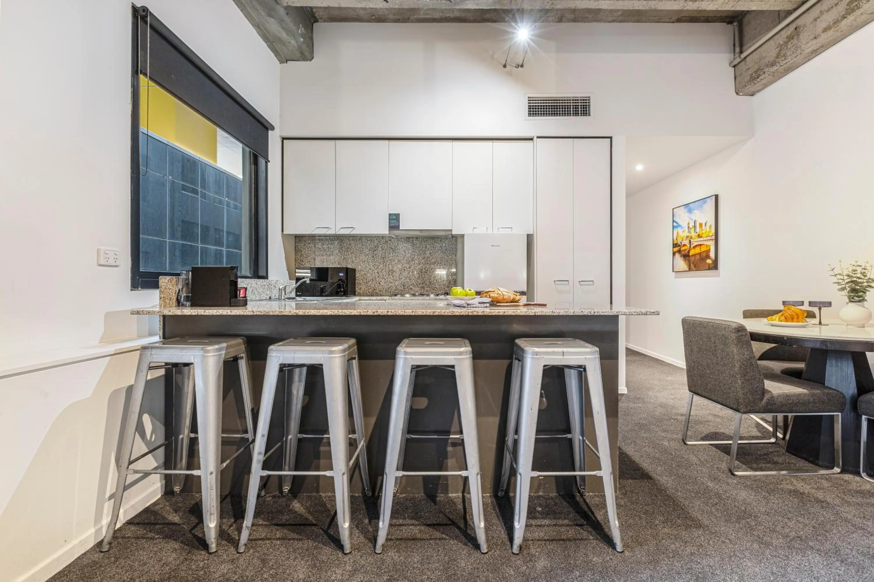 Coffee/tea facilities in Punthill Apartment Hotel - Manhattan