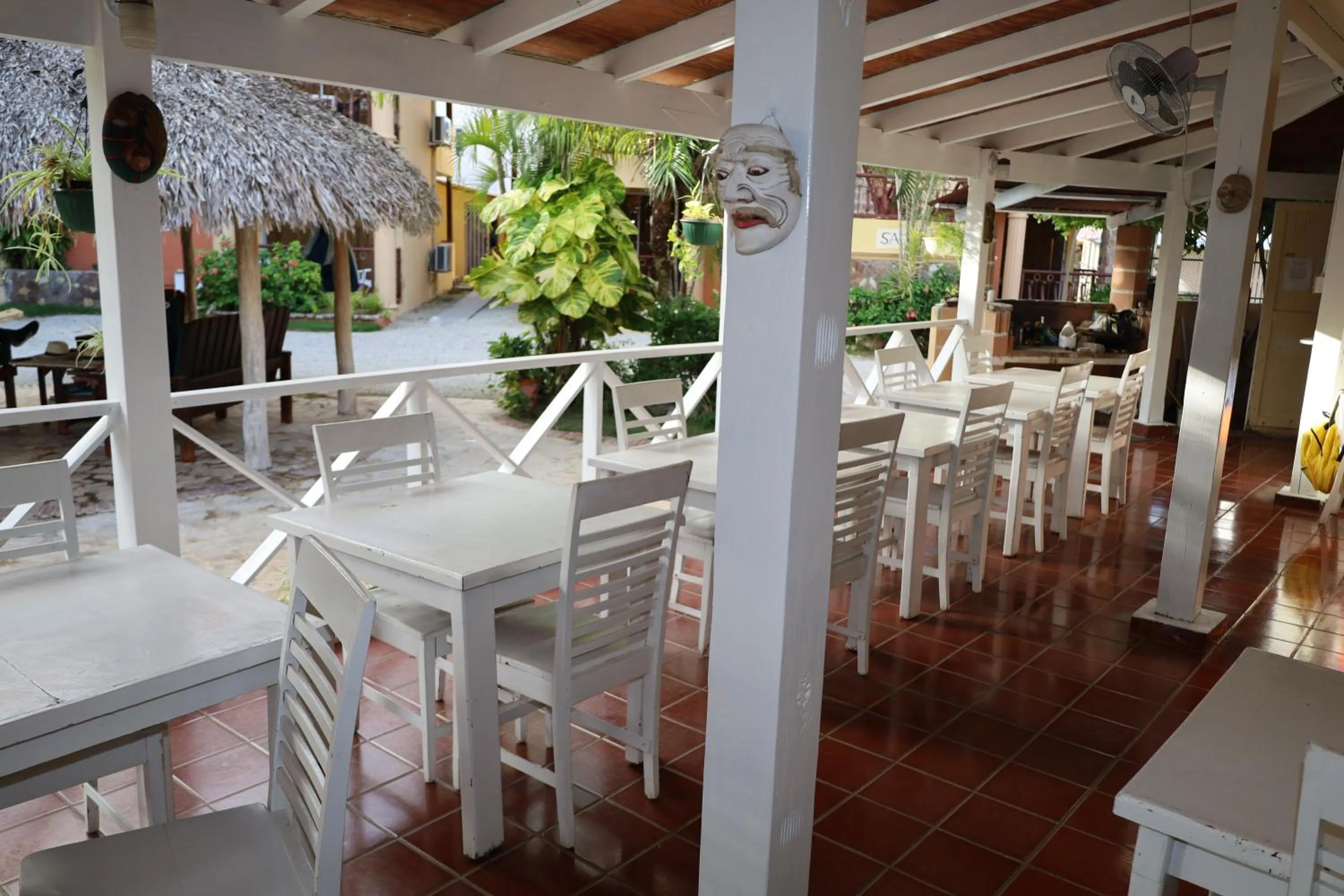 Restaurant/places to eat in Aparta-Hotel Villa Baya