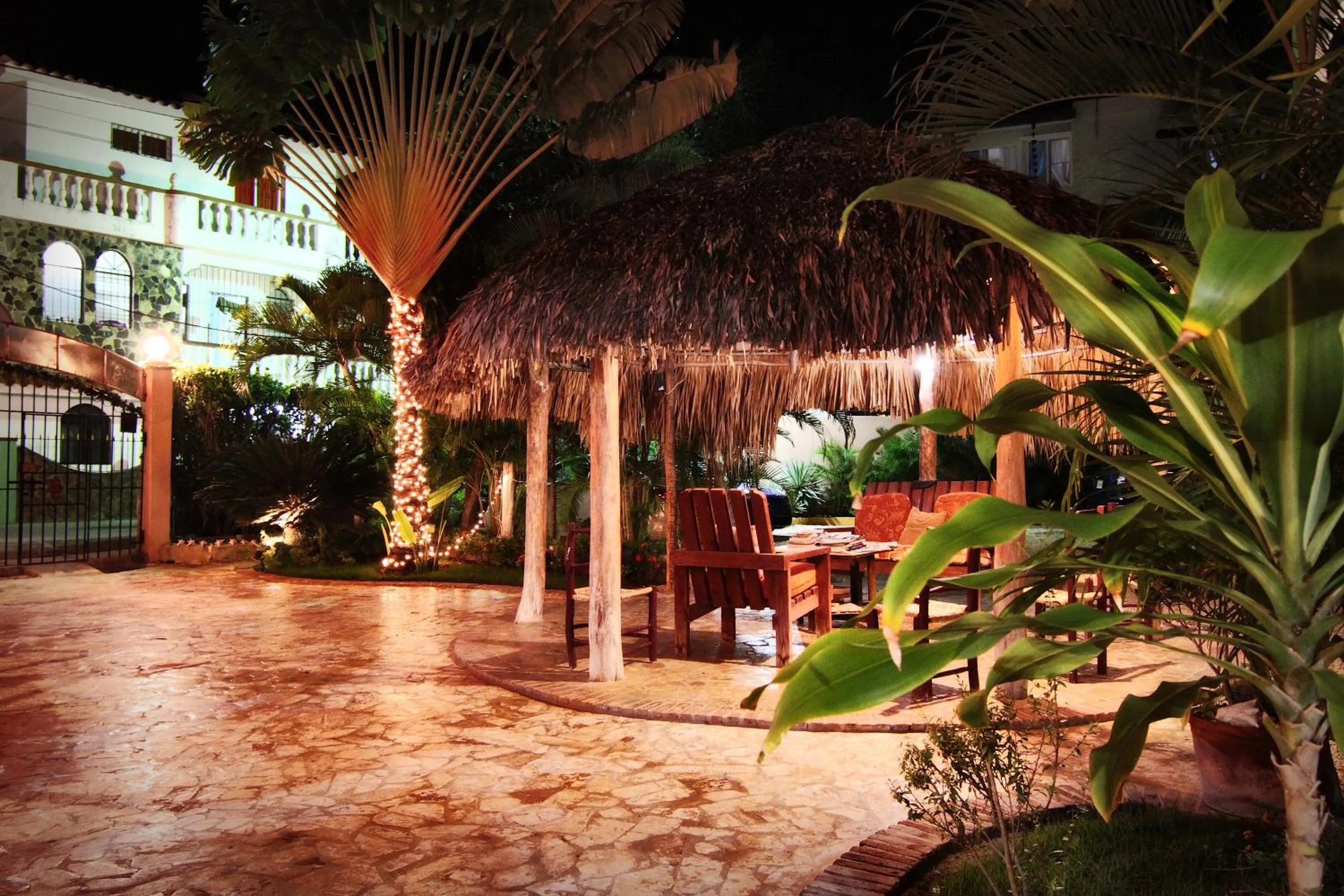 Communal lounge/ TV room in Aparta-Hotel Villa Baya