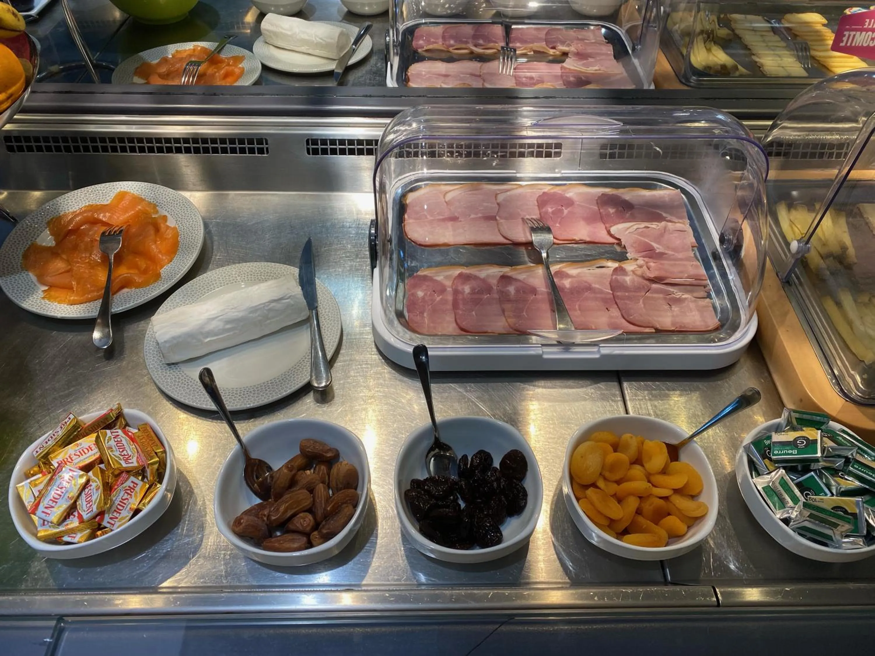 Food in Hotel Restaurant Vesontio