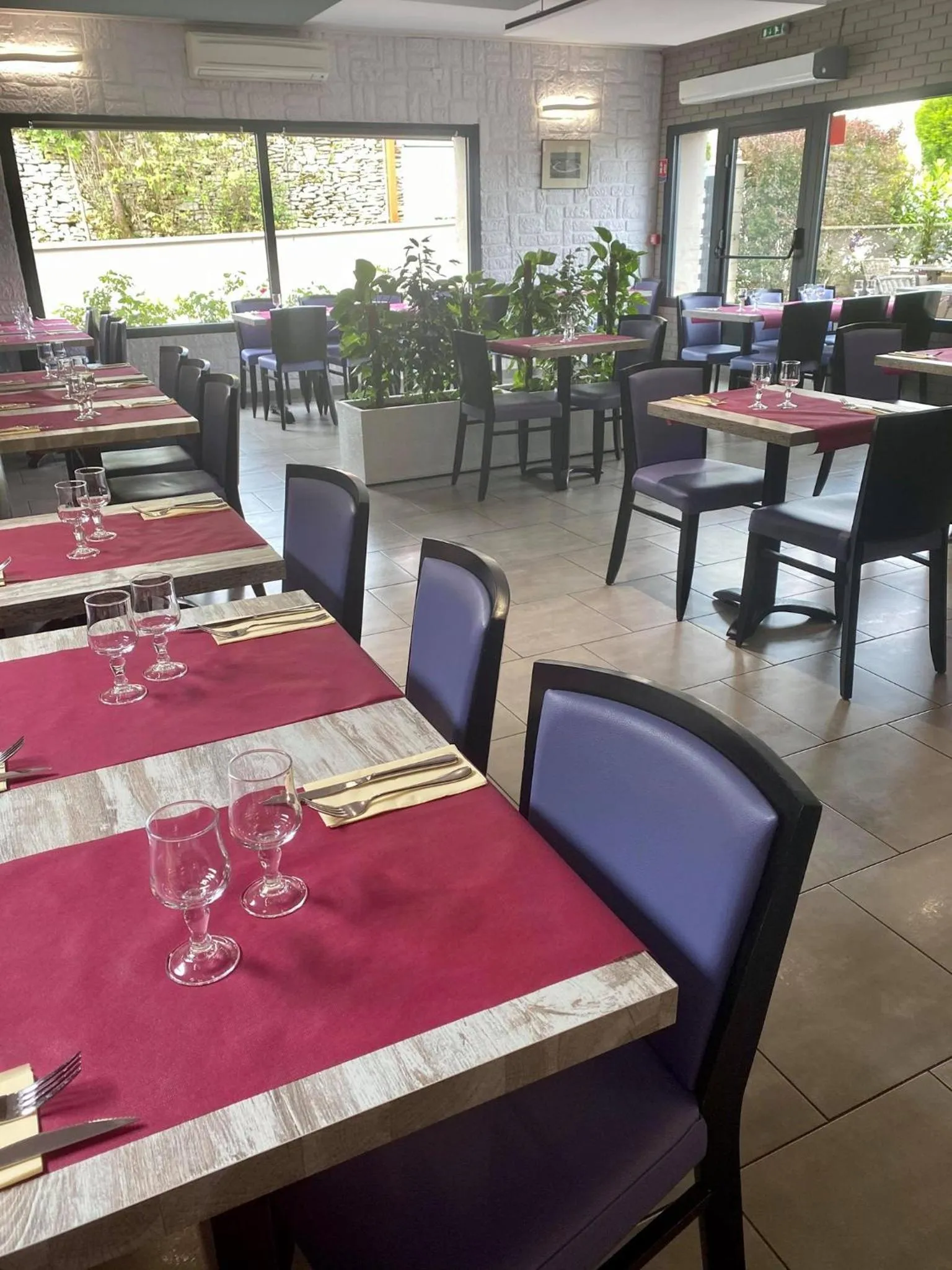 Restaurant/places to eat in Hotel Restaurant Vesontio