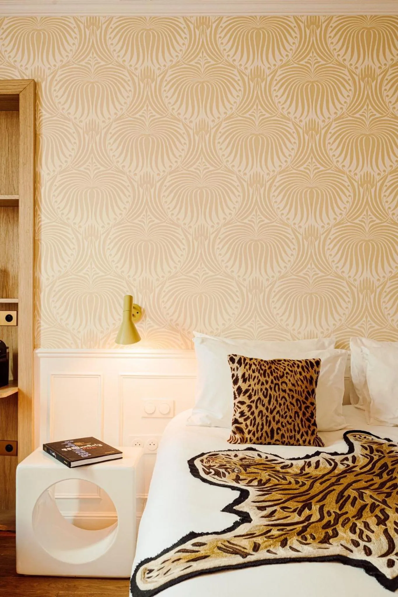 Bedroom, Bed in Hôtel Thoumieux