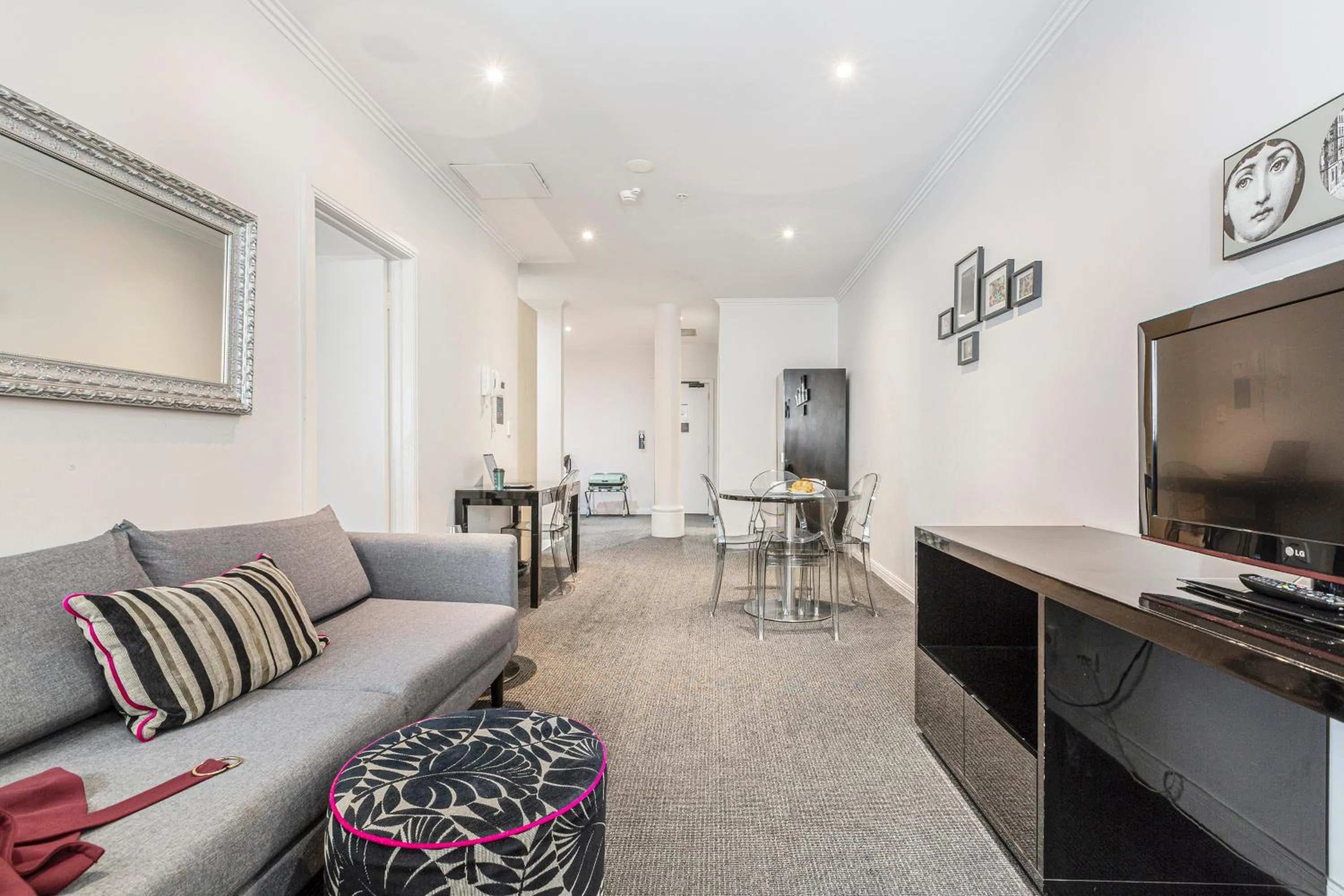 Living room in Punthill Apartment Hotel - Flinders Lane