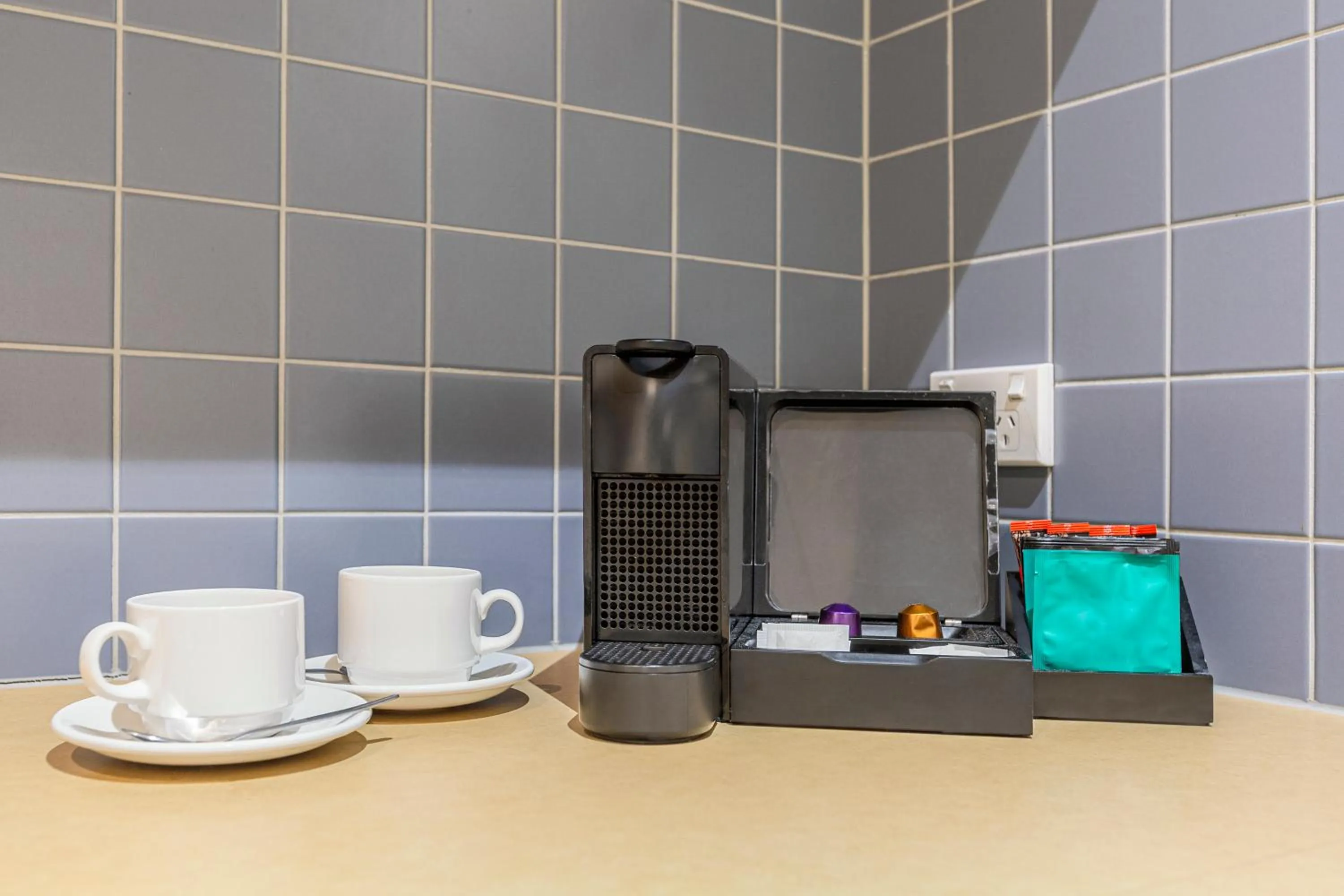Coffee/tea facilities in Punthill Apartment Hotel - Flinders Lane