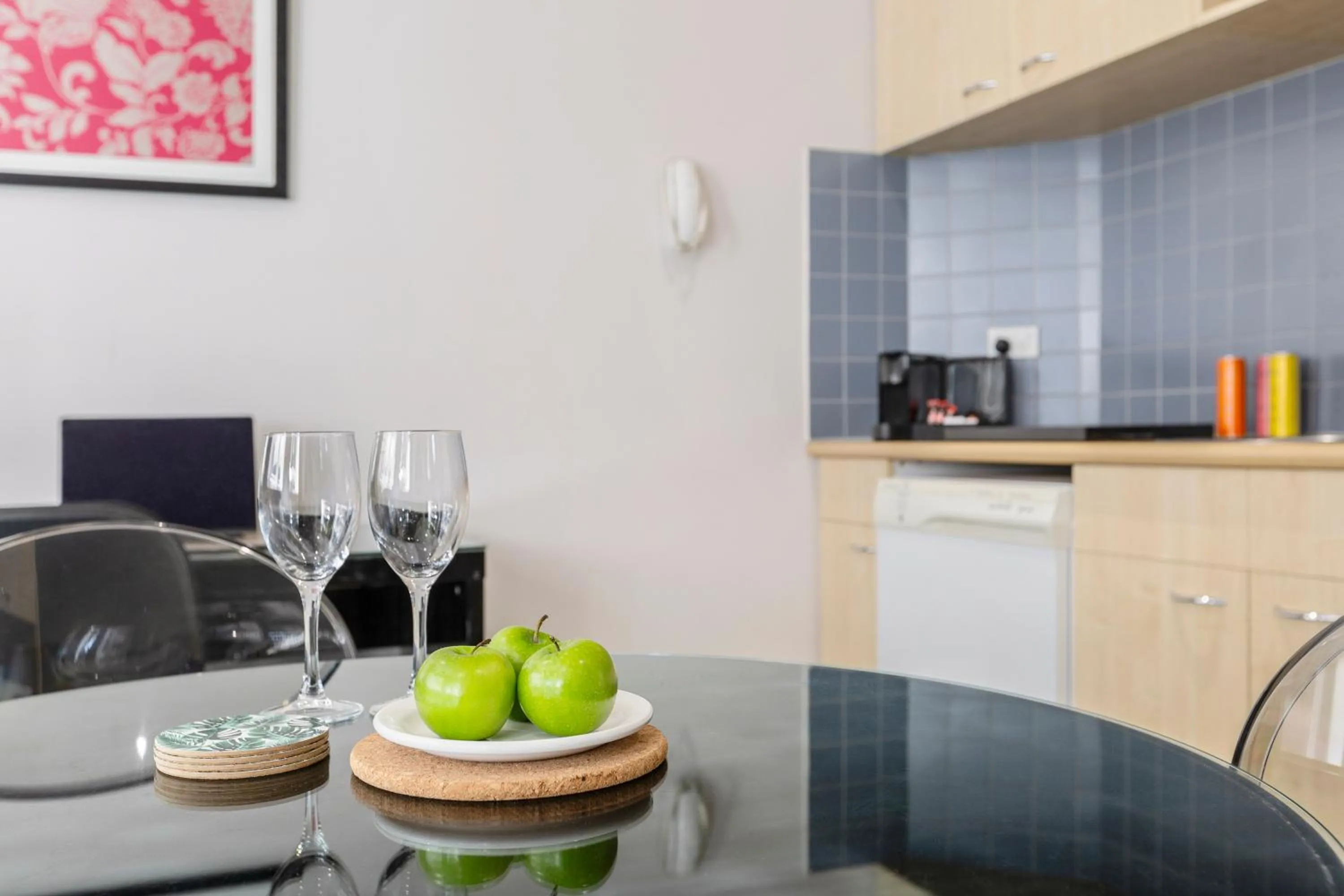 Dining area in Punthill Apartment Hotel - Flinders Lane