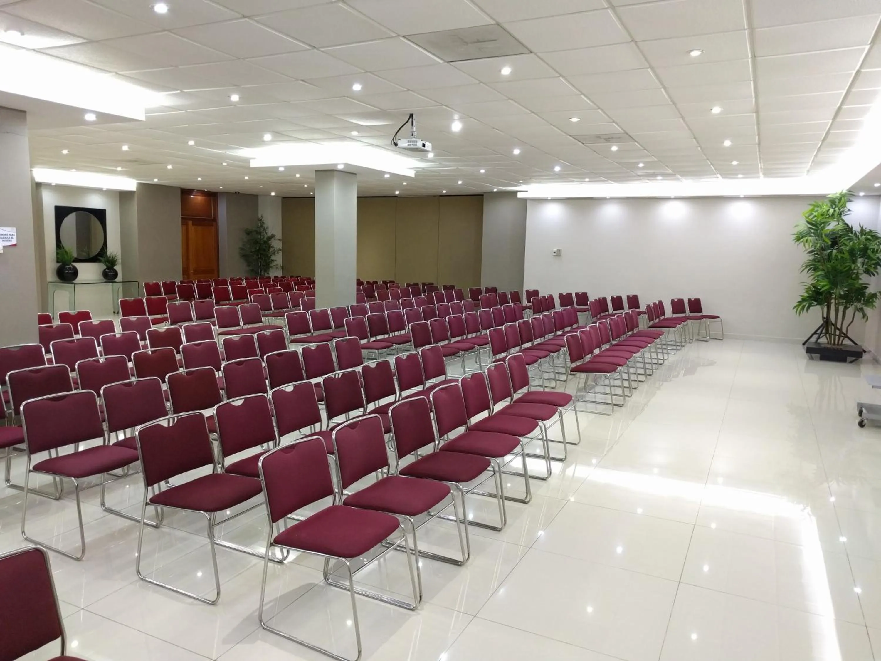 Banquet/Function facilities in Hotel Fray Junipero Serra