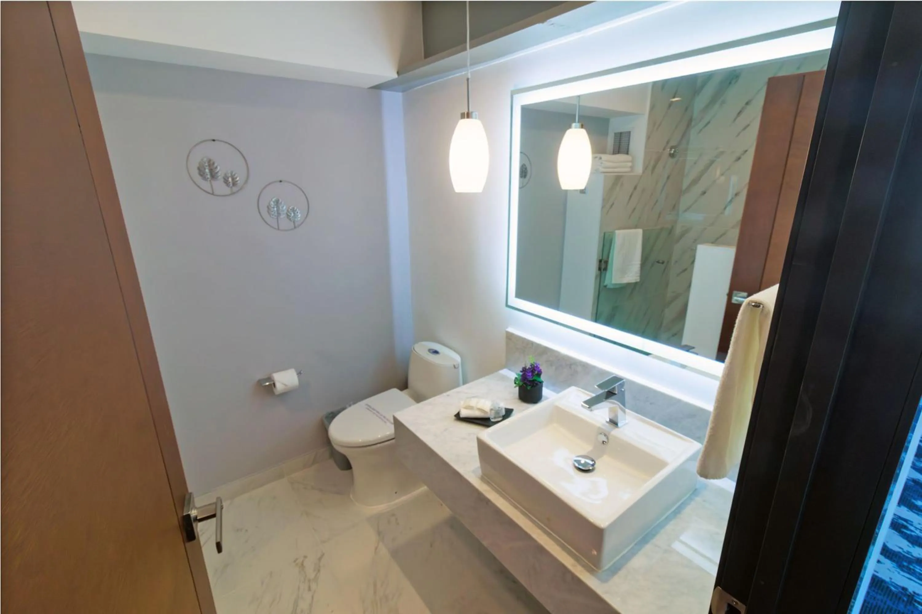 Bathroom in Hotel Fray Junipero Serra