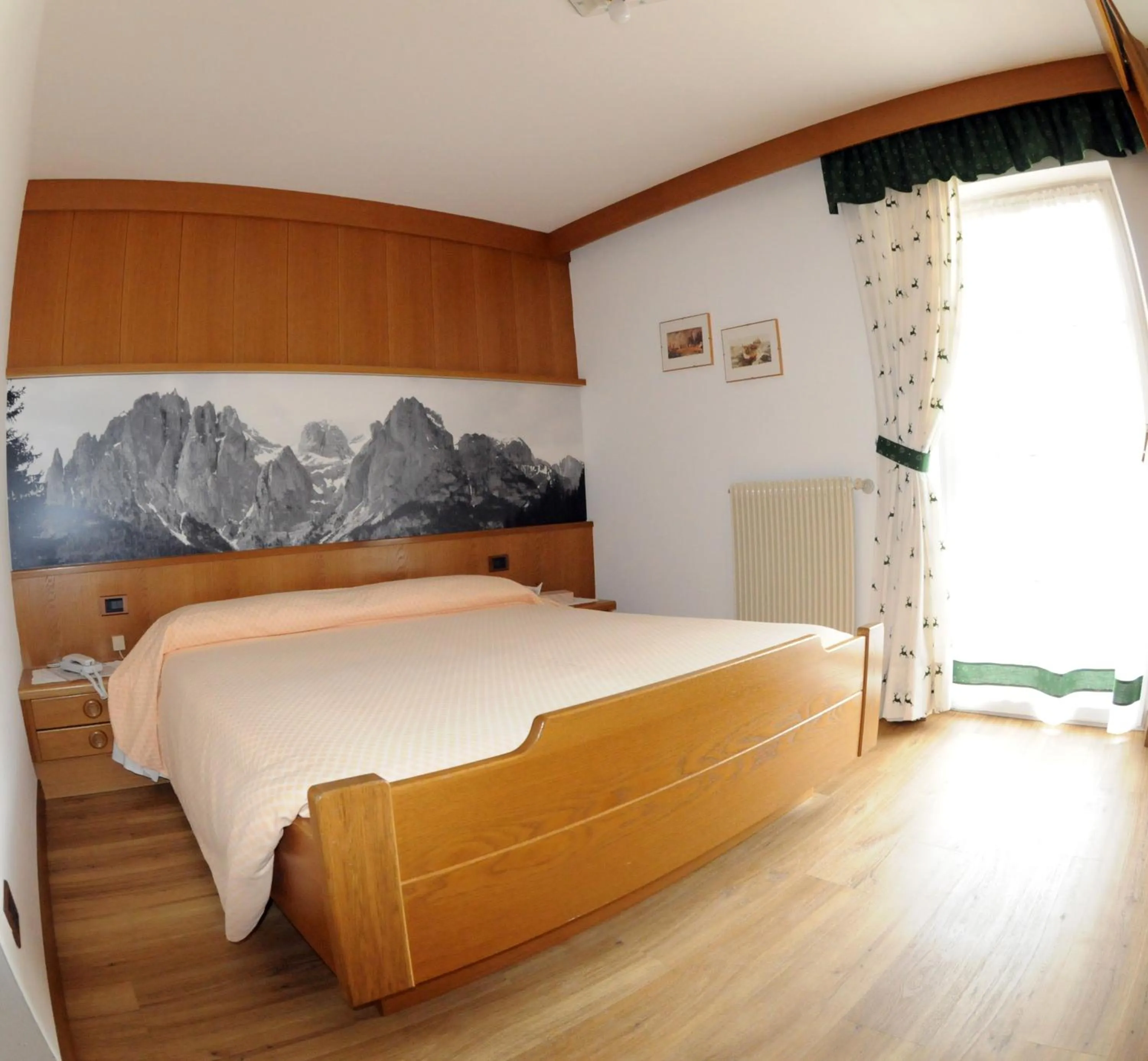Bed in Hotel Garni Soreie