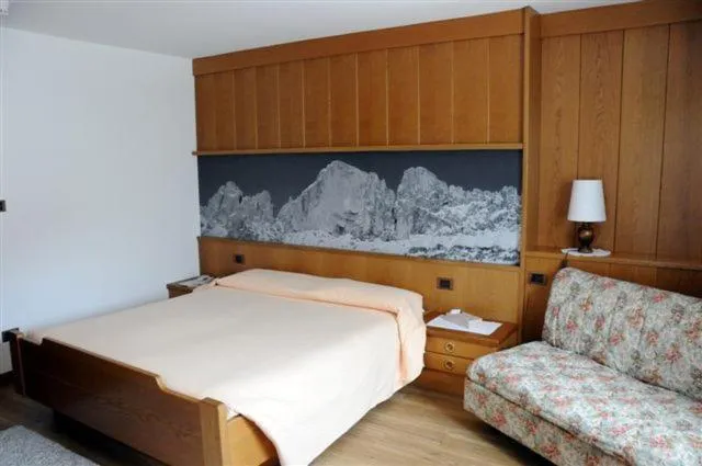 Bed in Hotel Garni Soreie