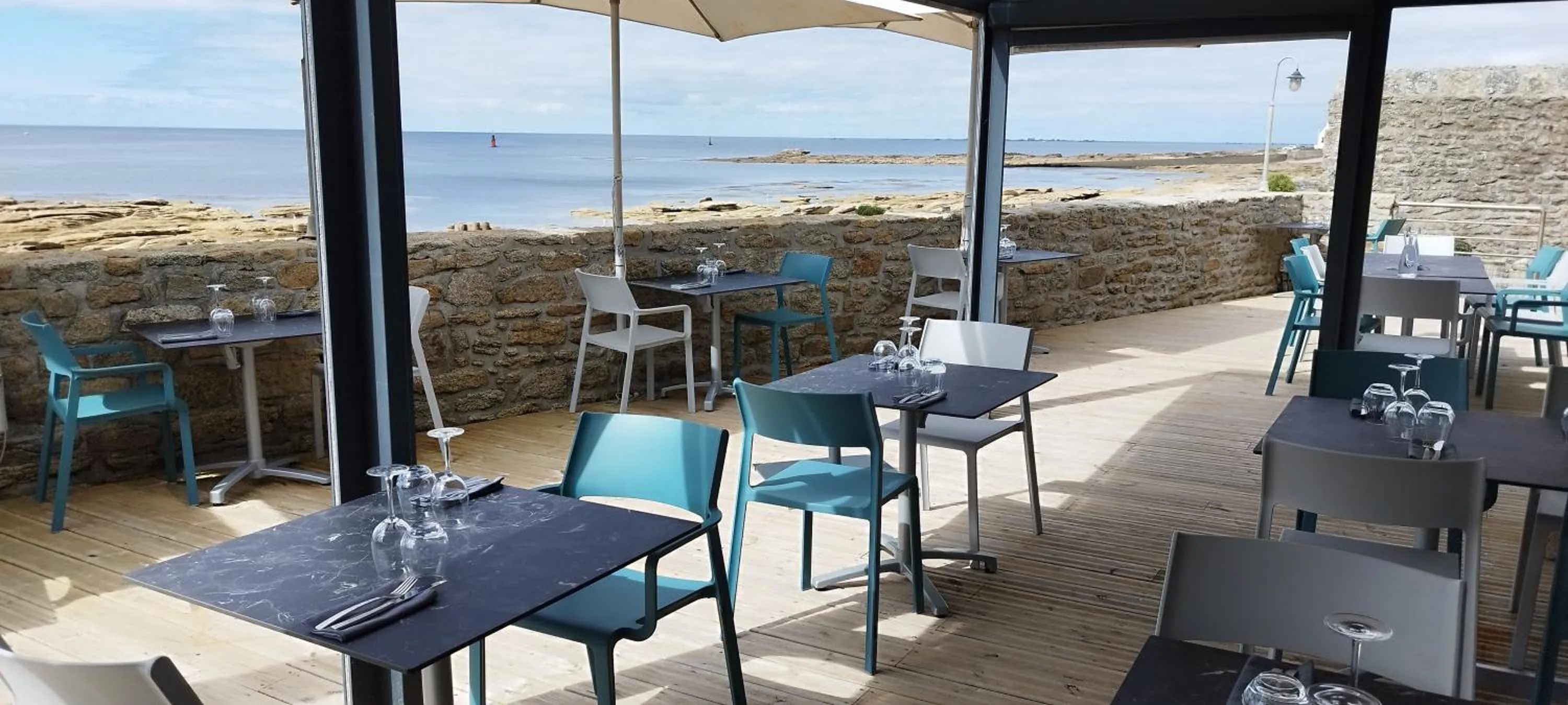 Restaurant/places to eat in Le Poisson d'Avril