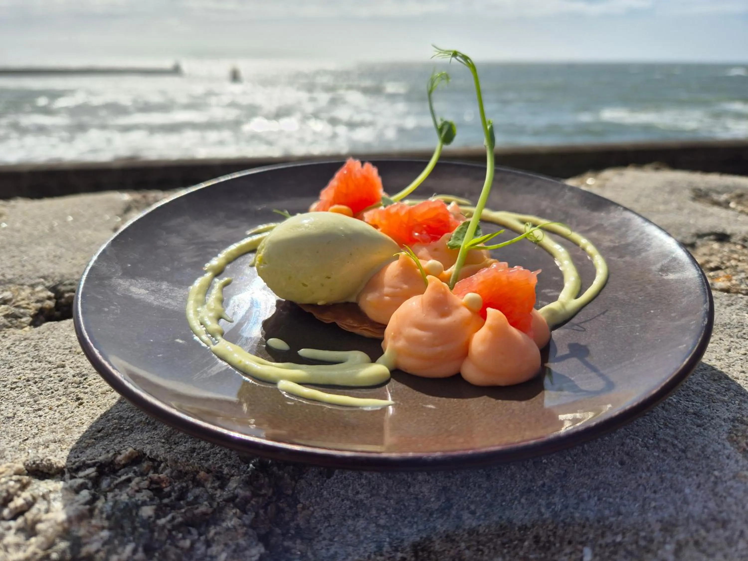 Restaurant/places to eat in Le Poisson d'Avril