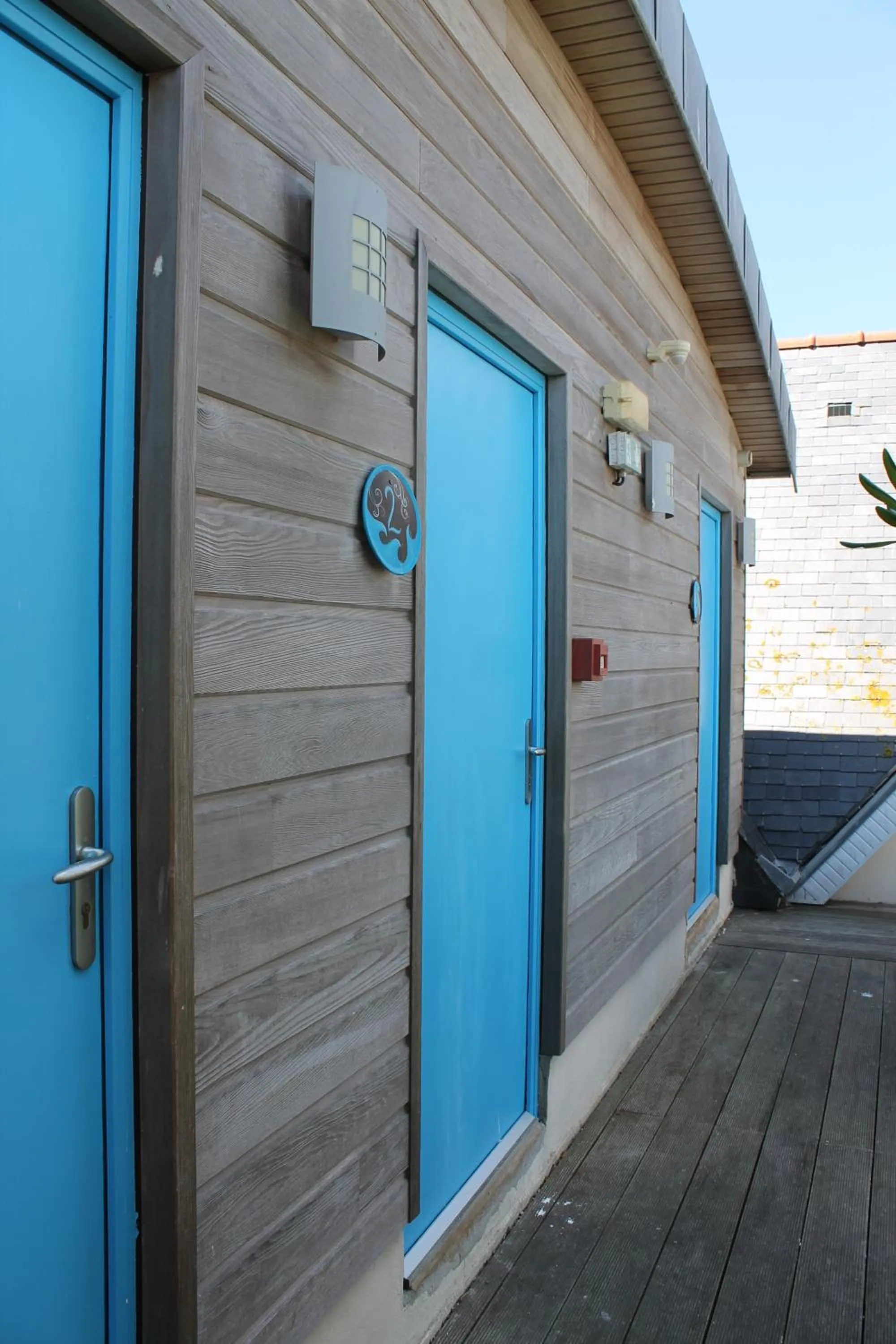 Facade/entrance in Le Poisson d'Avril